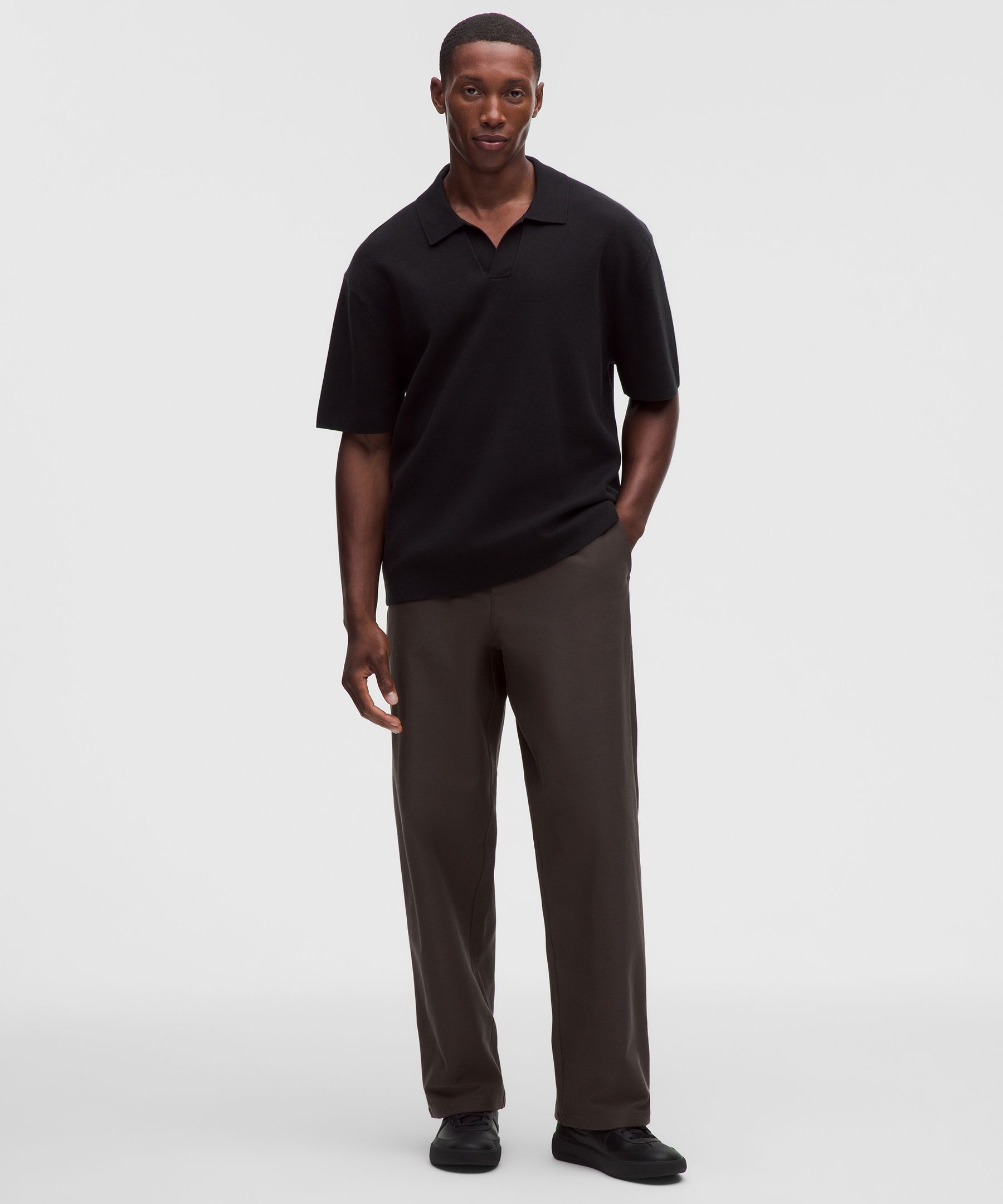 Pantalon habillé tombant ample jambe droite 32L