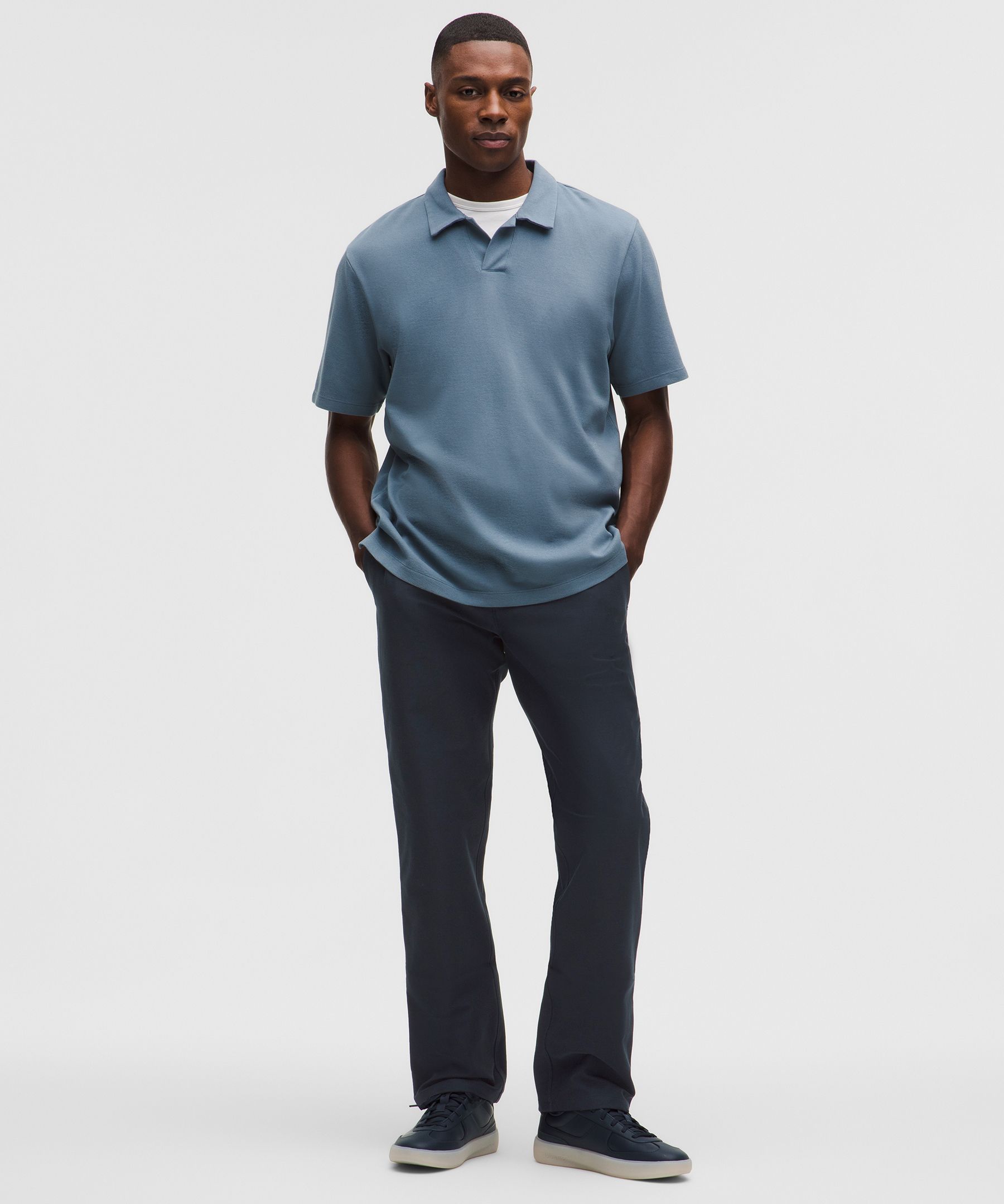 lululemon – Men’s Slacker Classic-Straight Trousers 6L – Color Blue – Size 6