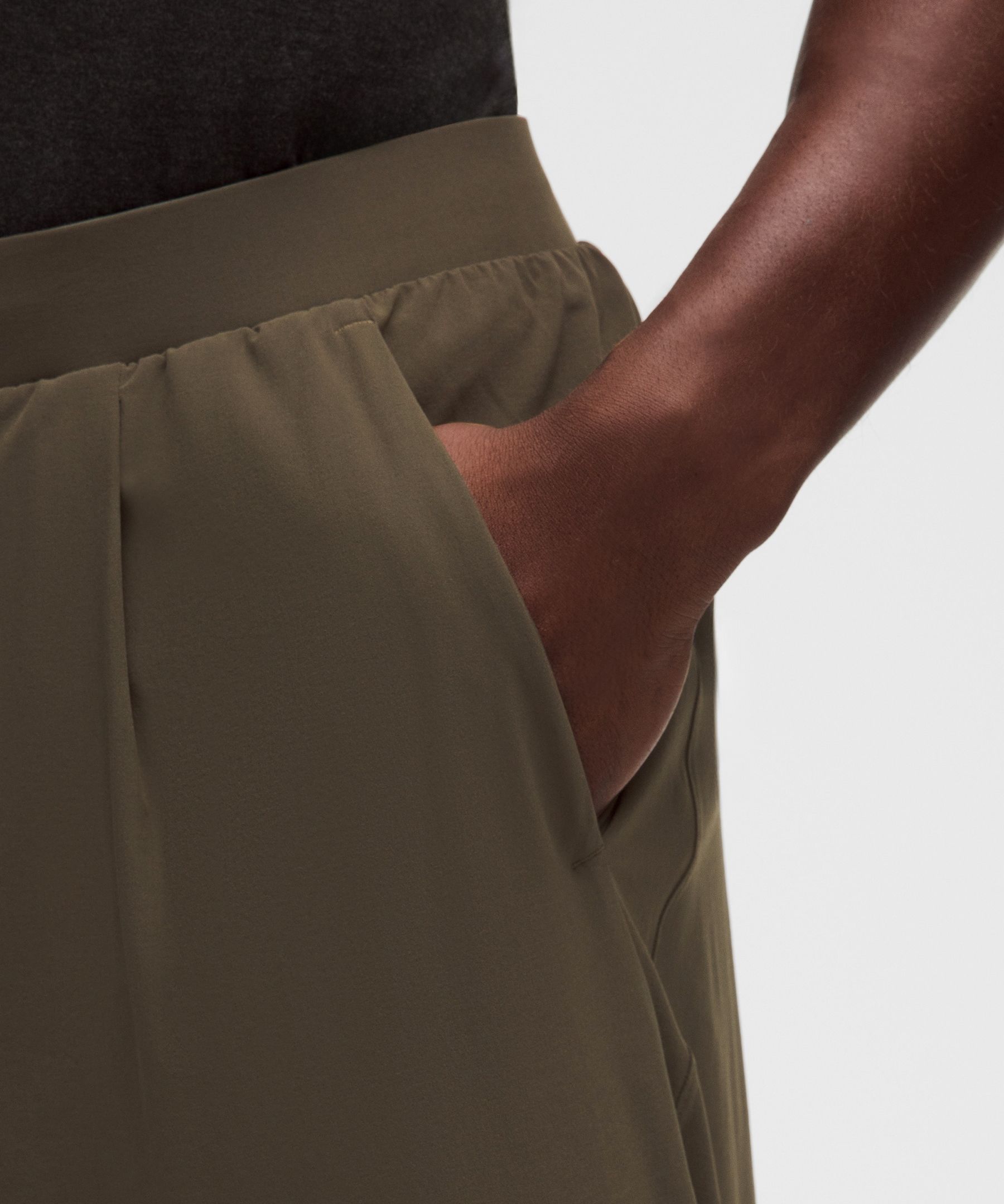 Balancer Woven Relaxed-Fit Pant *Shorter