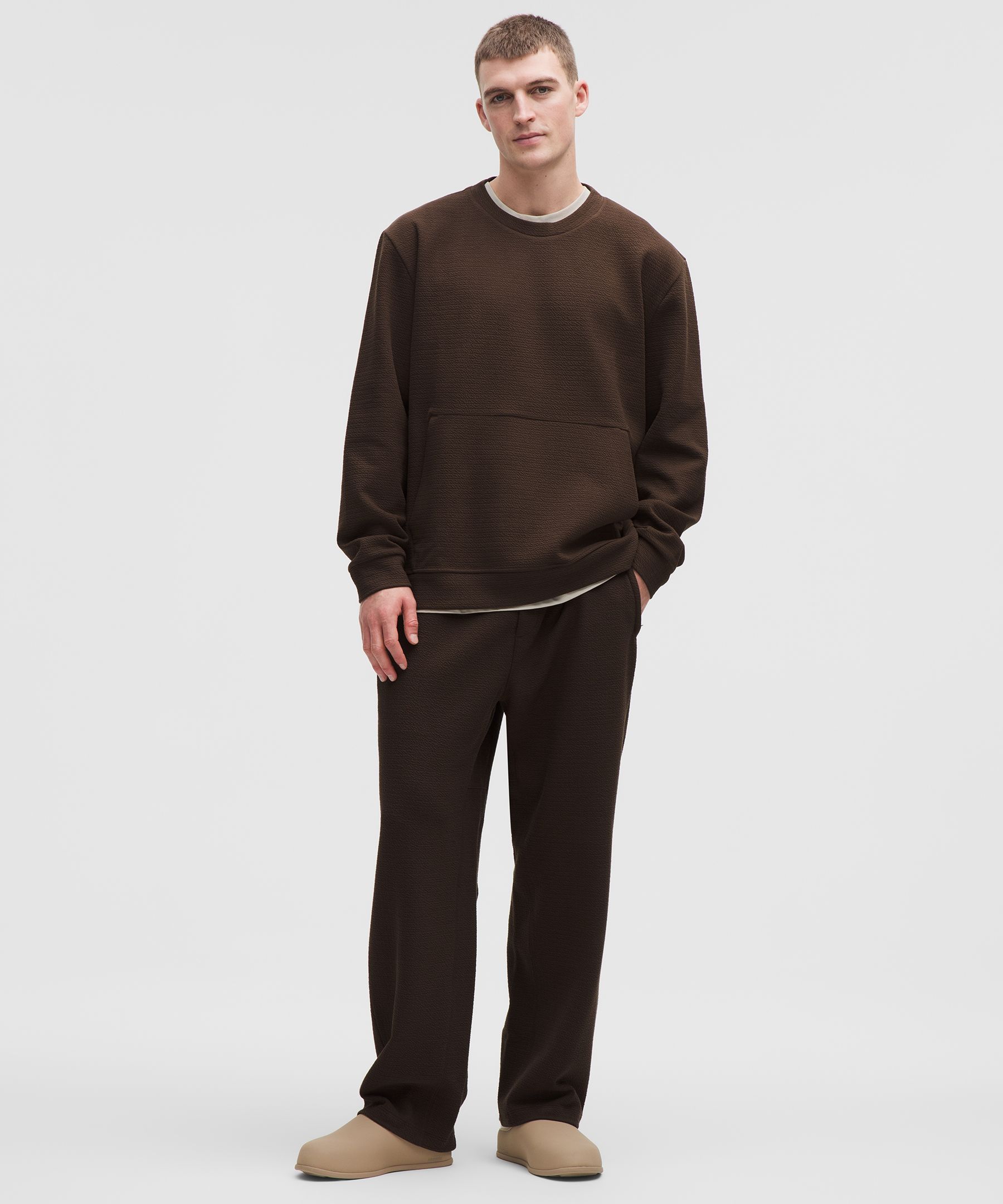 lululemon – Men’s Textured Spacer Relaxed Straight Trousers – Color Brown – Size Medium