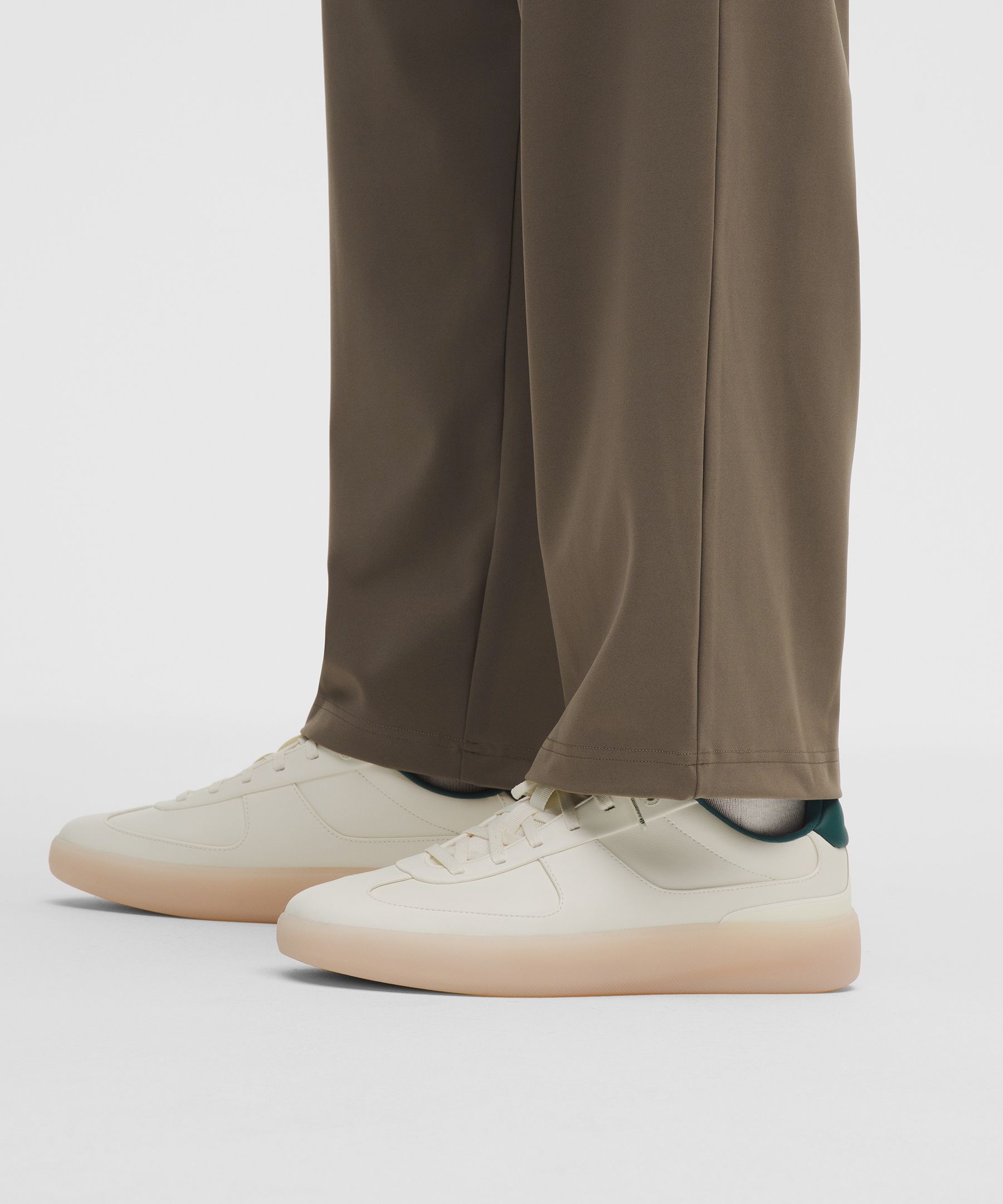 Men's Daydrift Relaxed-Fit Pleated Trouser *Regular