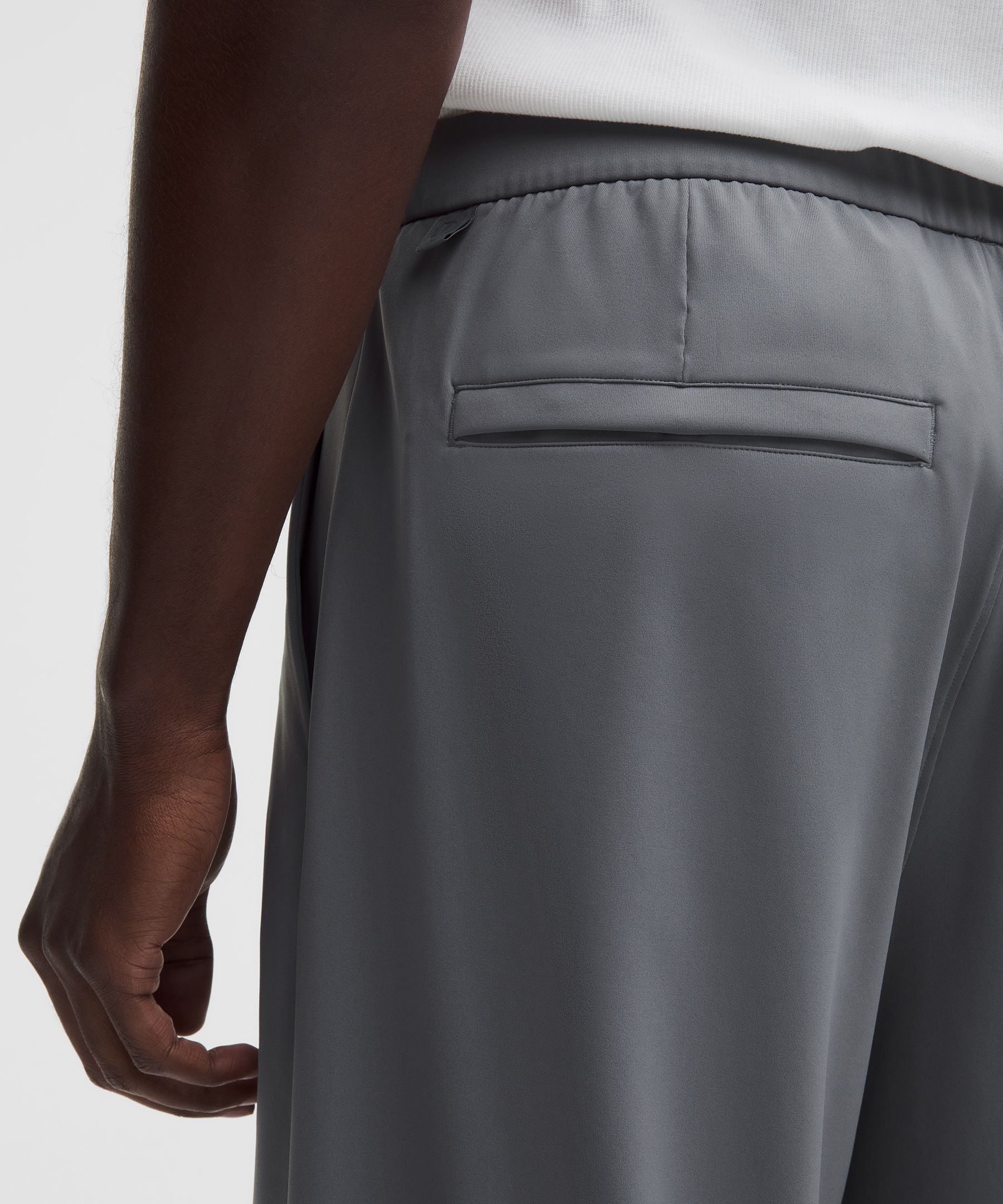 Men's Daydrift Relaxed-Fit Pleated Trouser Regular