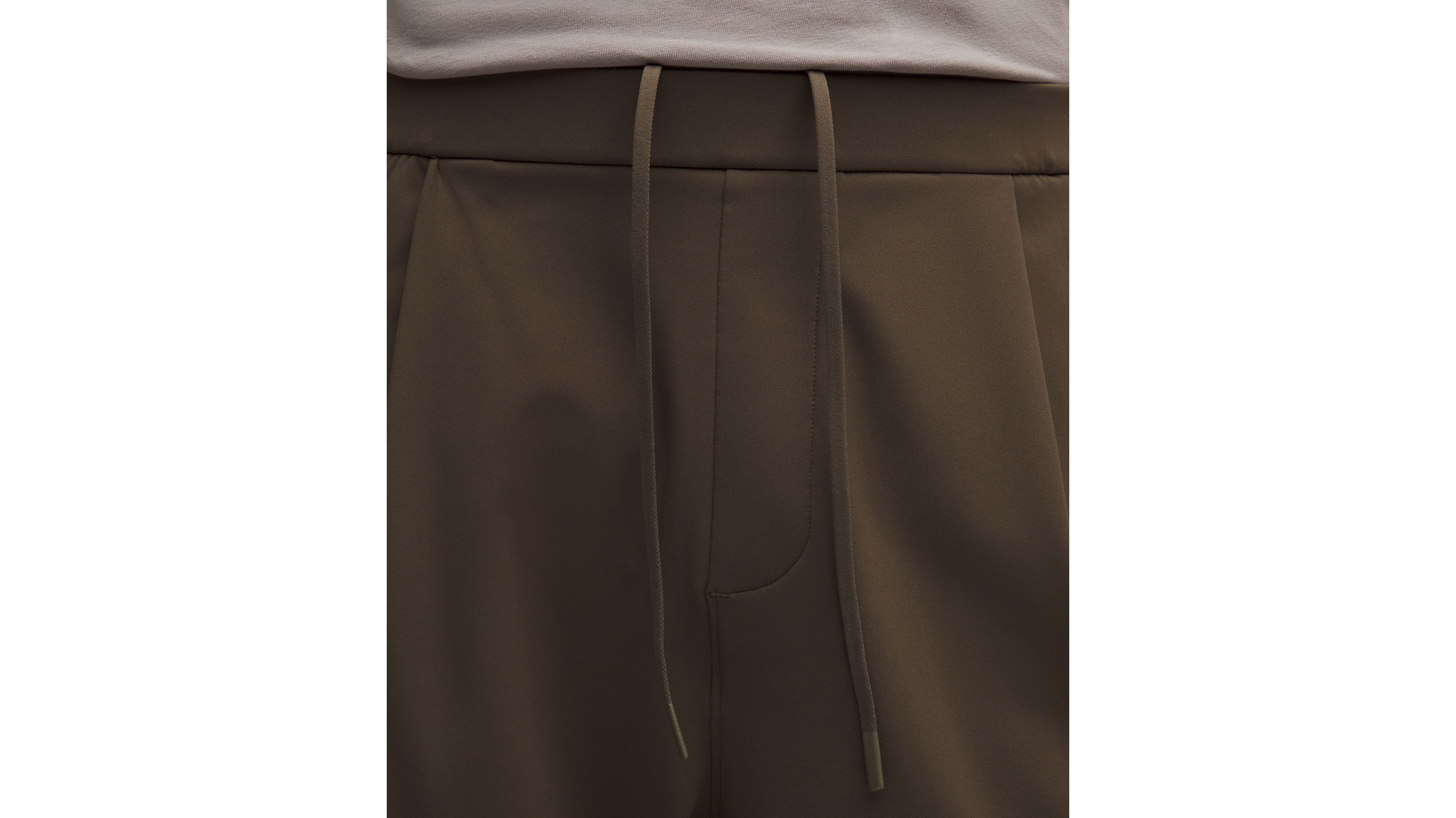 Men's Daydrift Relaxed-Fit Pleated Trouser Regular *No Belt Loops