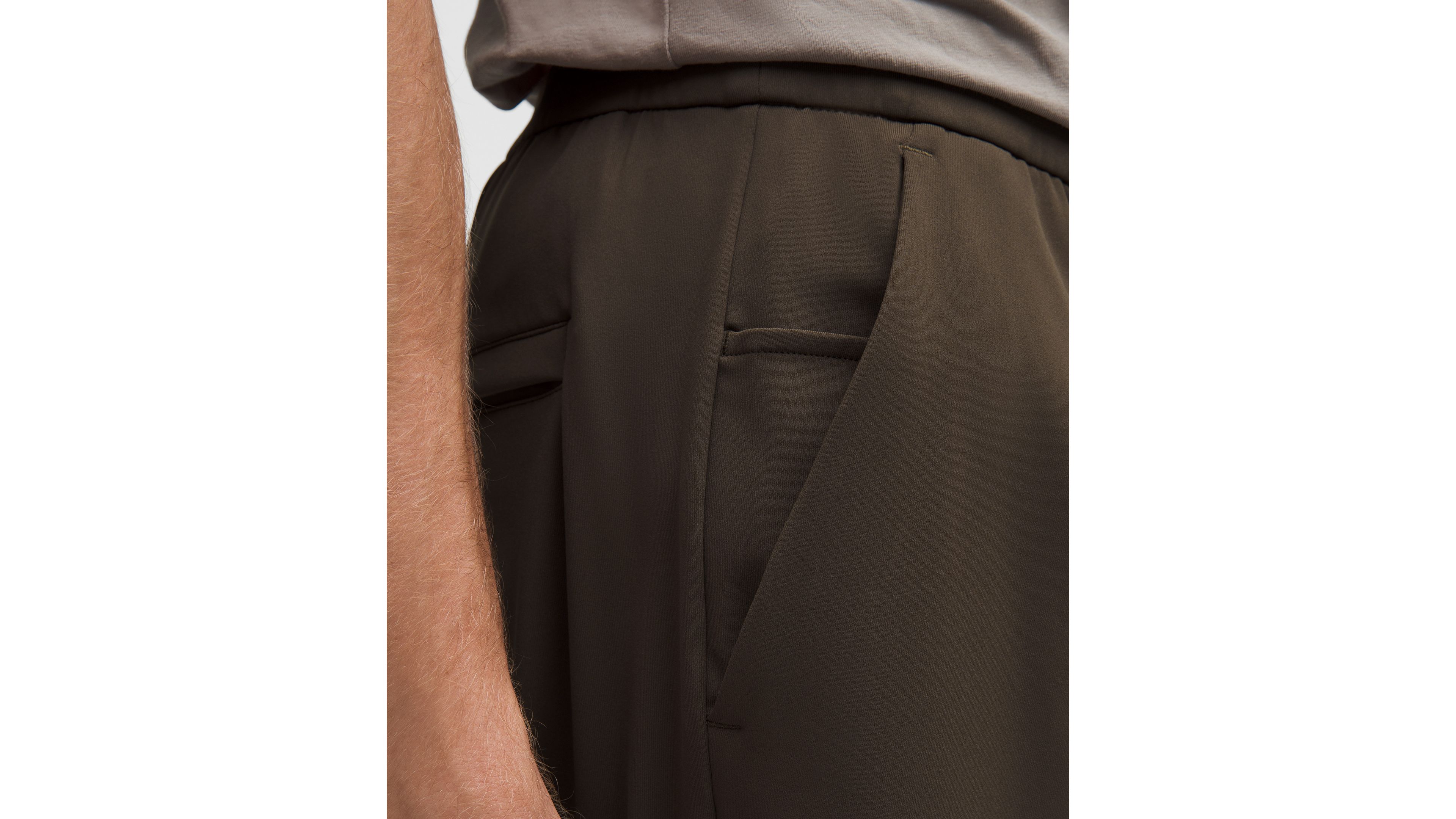 Men's Daydrift Relaxed-Fit Pleated Trouser Regular *No Belt Loops