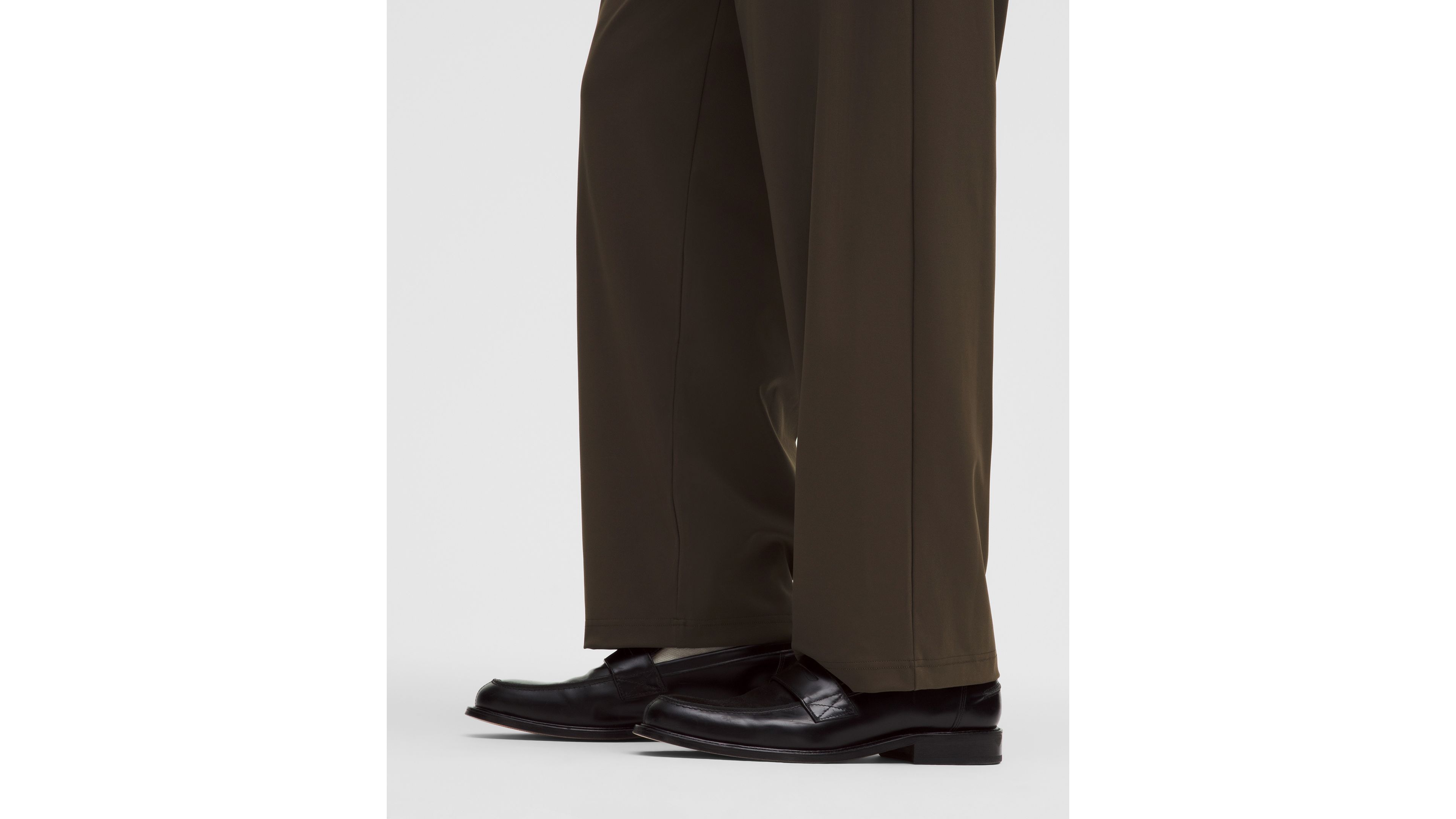 Men's Daydrift Relaxed-Fit Pleated Trouser Regular *No Belt Loops