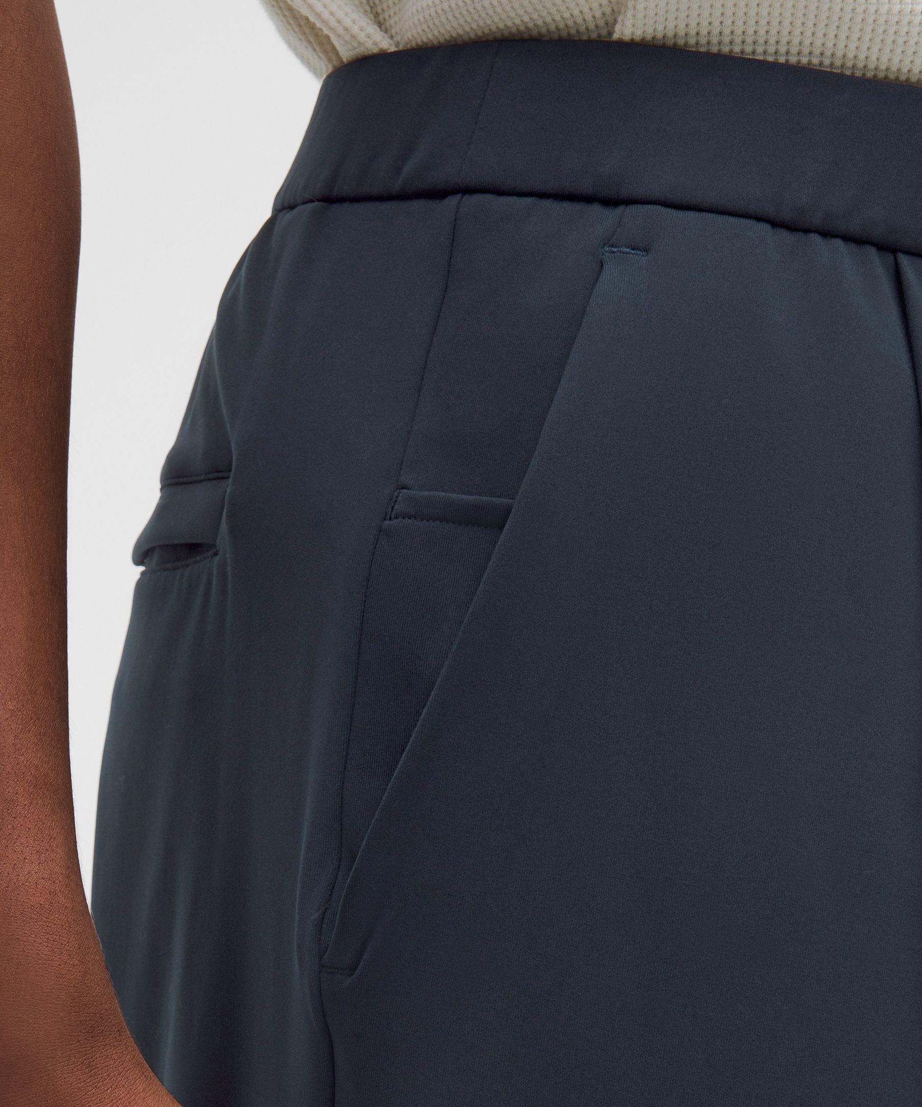 Men's Daydrift Relaxed-Fit Pleated Trouser Shorter