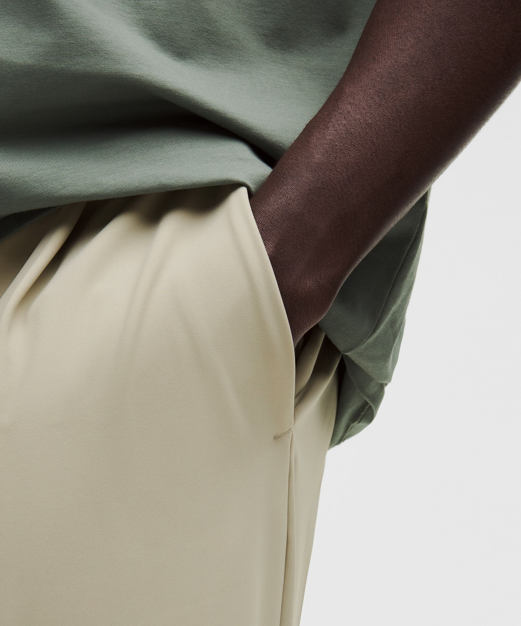 Men's Daydrift Relaxed-Fit Pleated Trouser *Regular