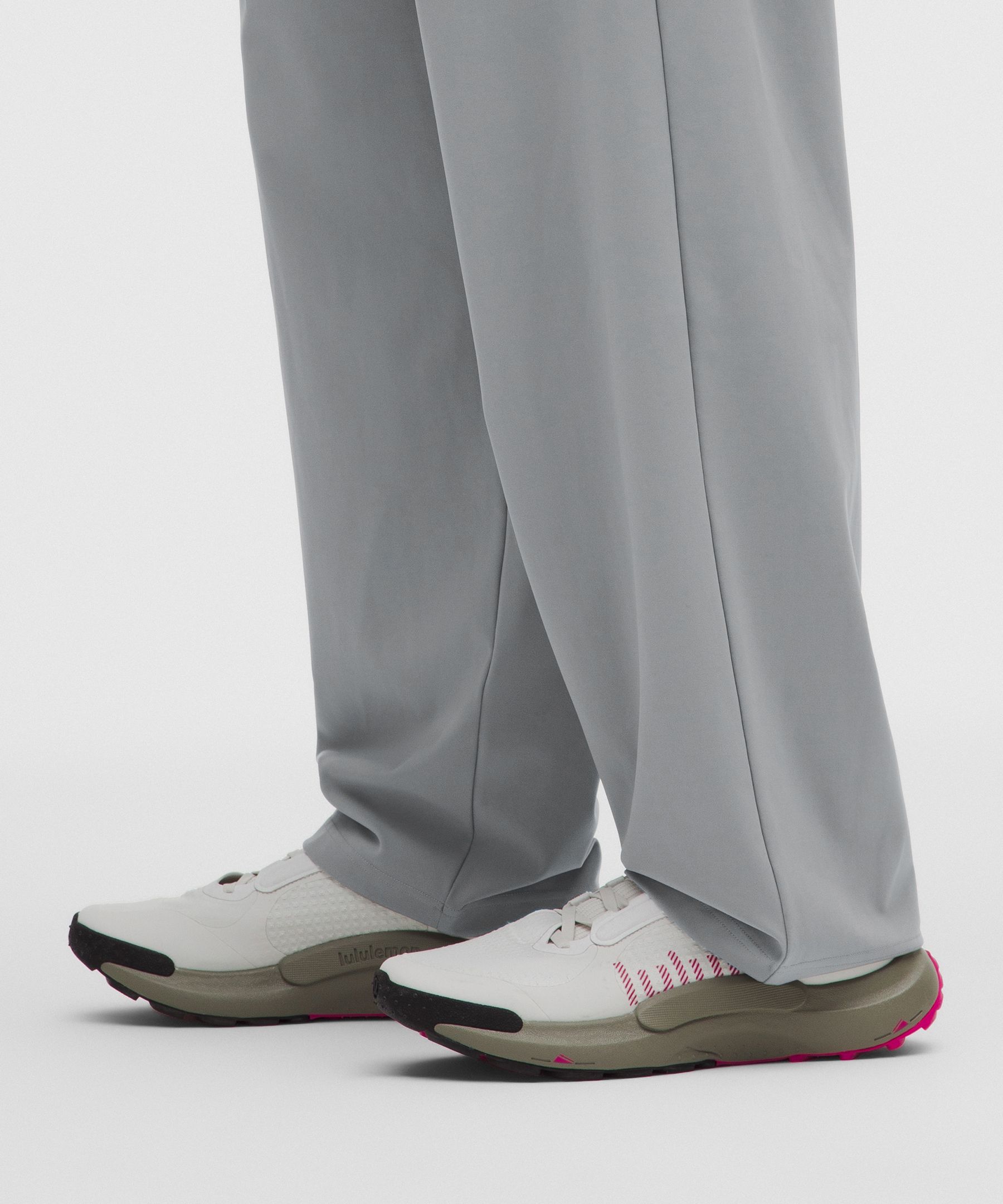 Men's Daydrift Relaxed-Fit Pleated Trouser Regular *No Belt Loops