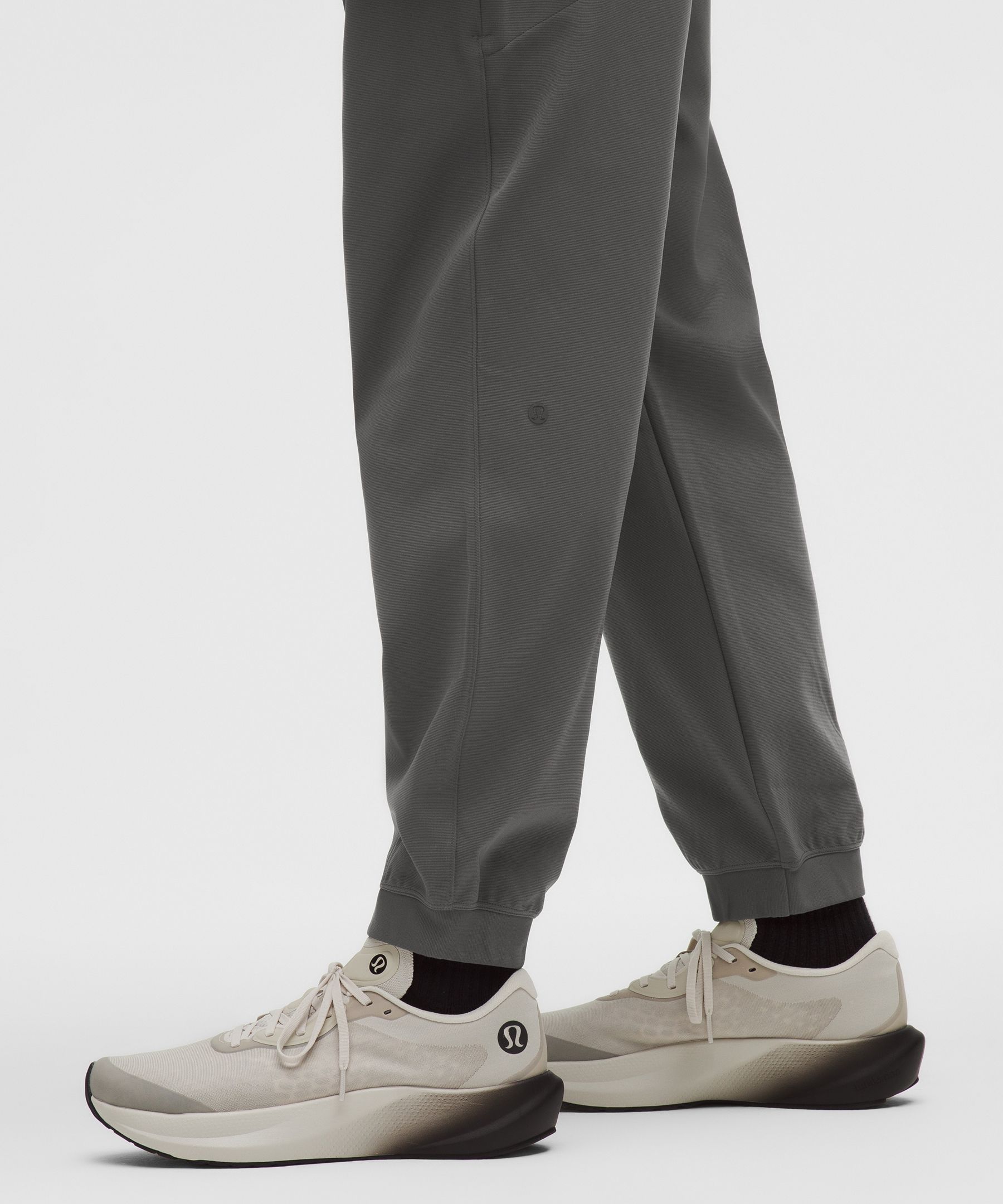 Sojourn Jogger *Regular