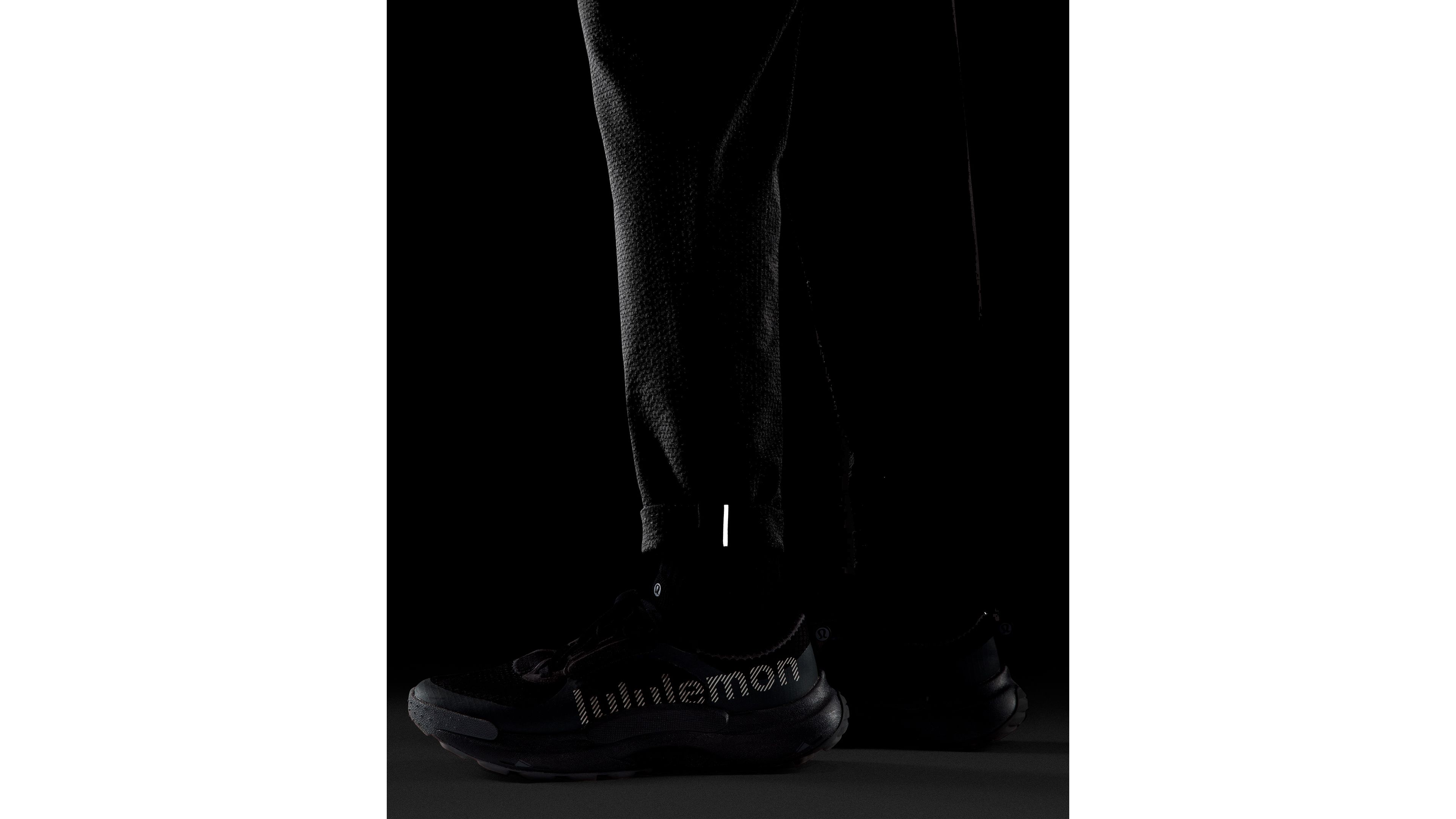 ABC Slim-Fit Trouser 32L *Textured WovenAir