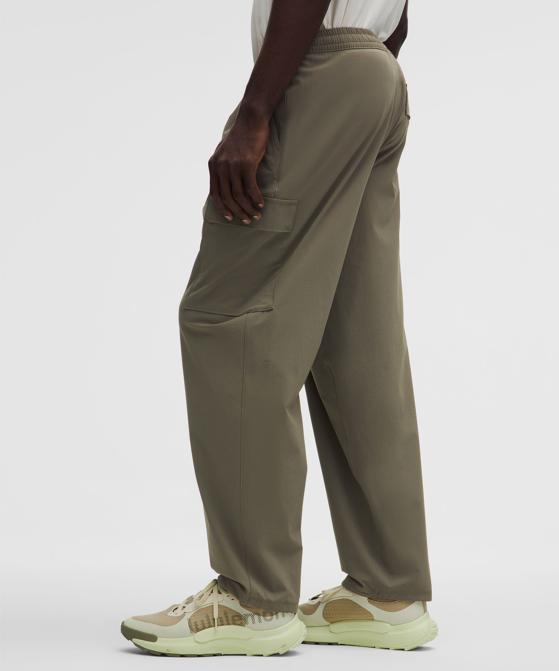 Low-Rise Cargo Pants | lululemon