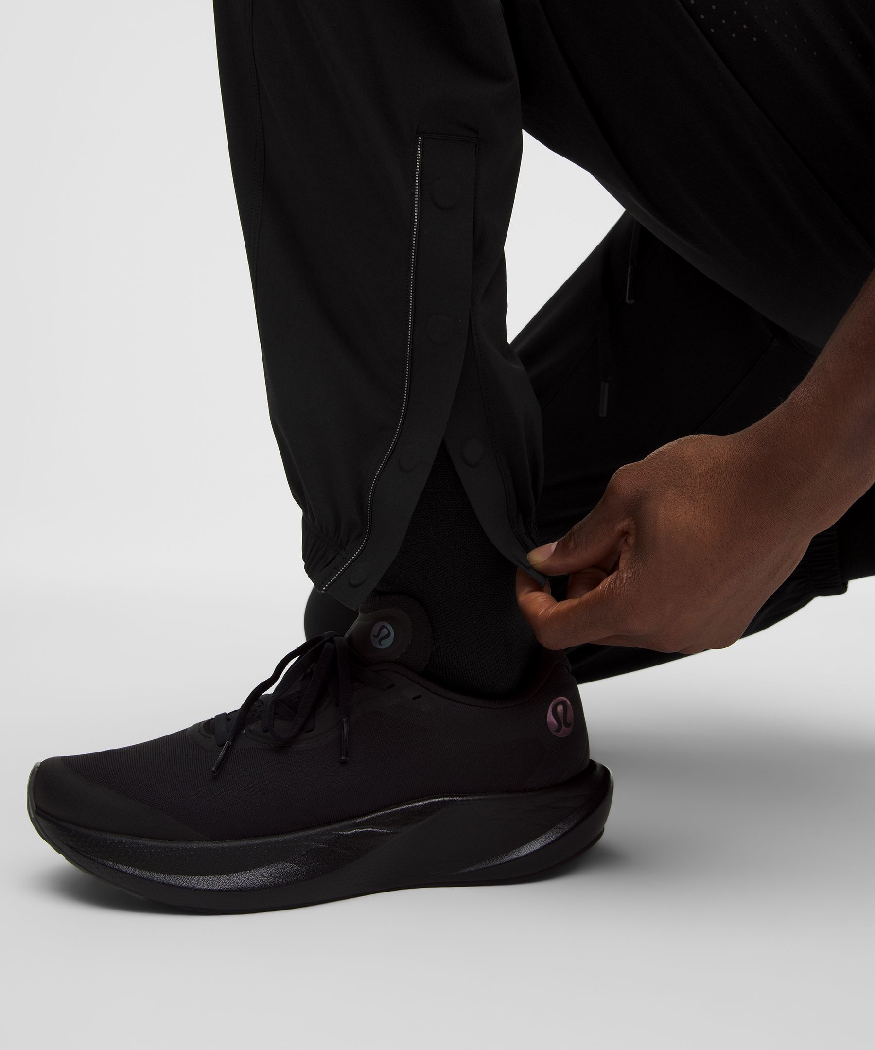 Perforated Running Pant *Regular