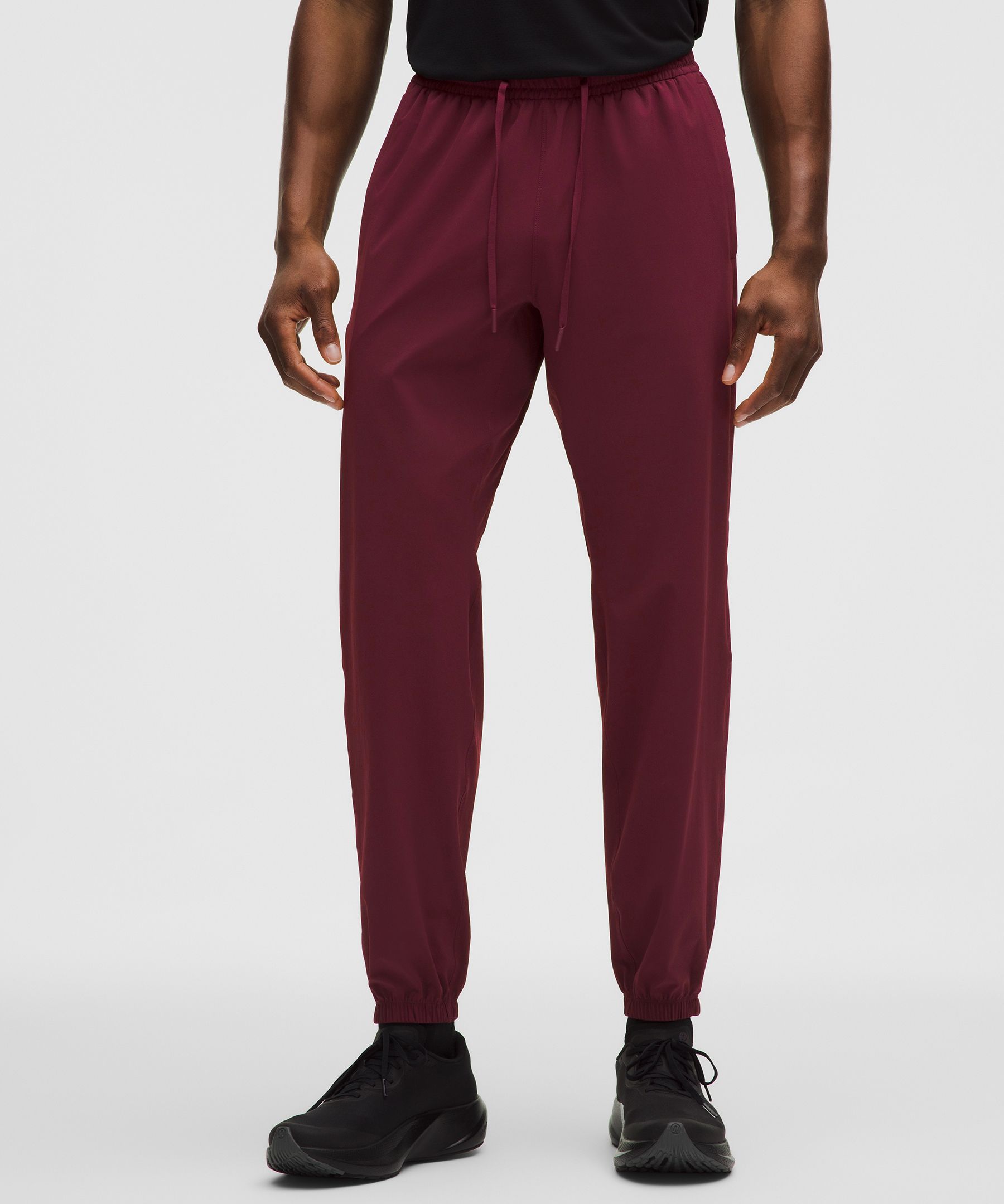 Perforated Running Pant *Regular