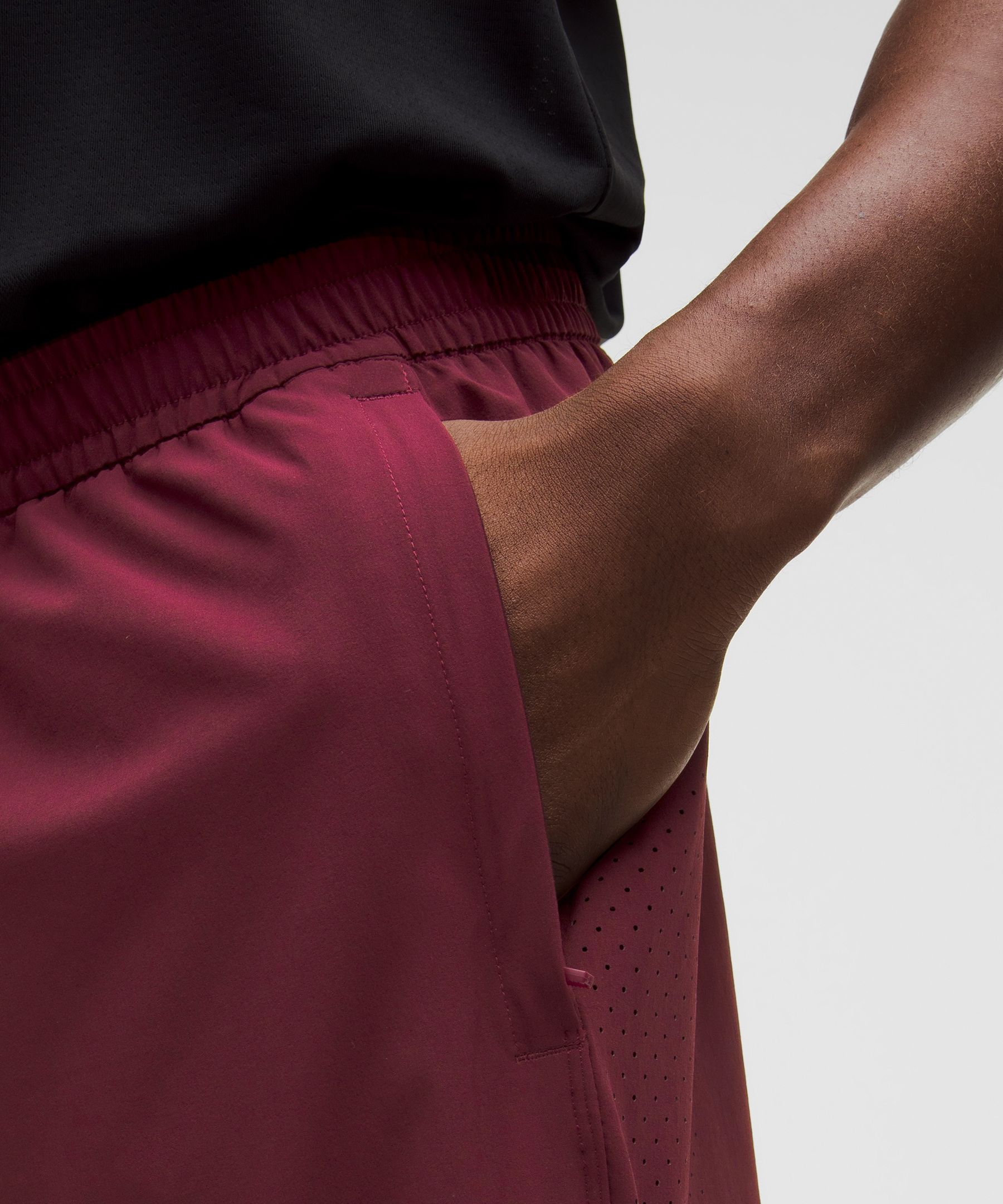 Perforated Running Pant *Regular