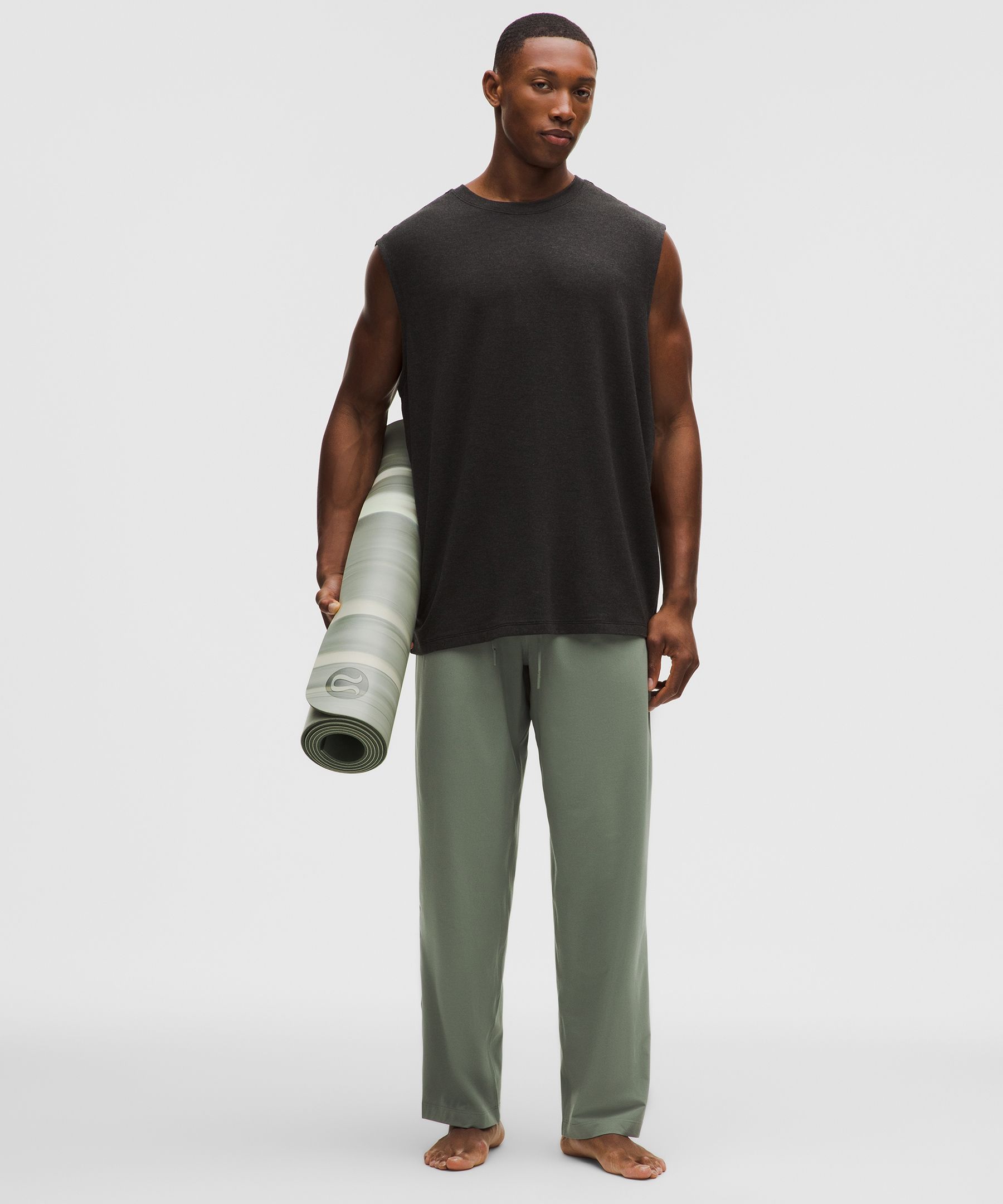 lululemon – Men’s Balancer Relaxed-Fit Trousers Regular – Color Green/Pastel – Size XL