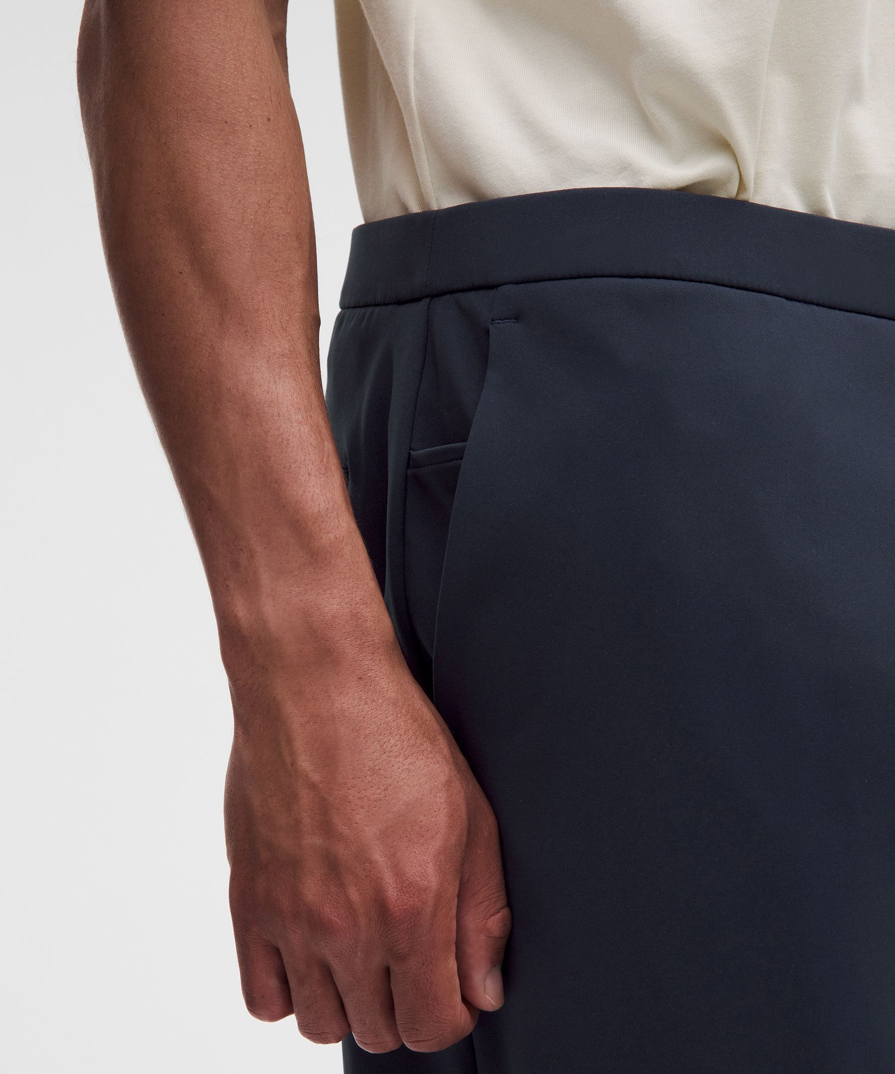 Pantal&oacute;n Daydrift de corte cl&aacute;sico para hombre, largo est&aacute;ndar *Sin trabillas