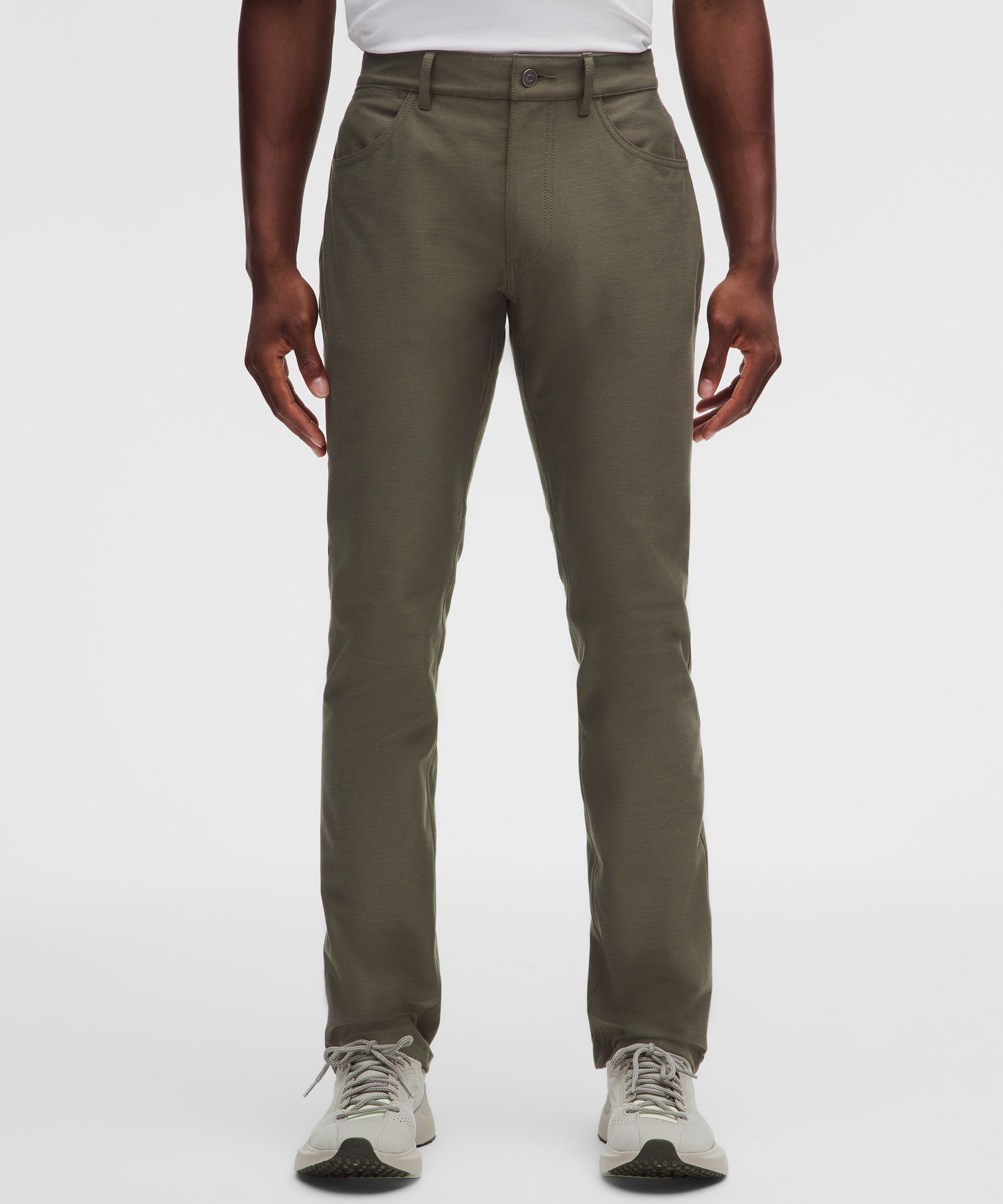 Pantal&oacute;n EasyFive de corte slim y pierna recta 34L
