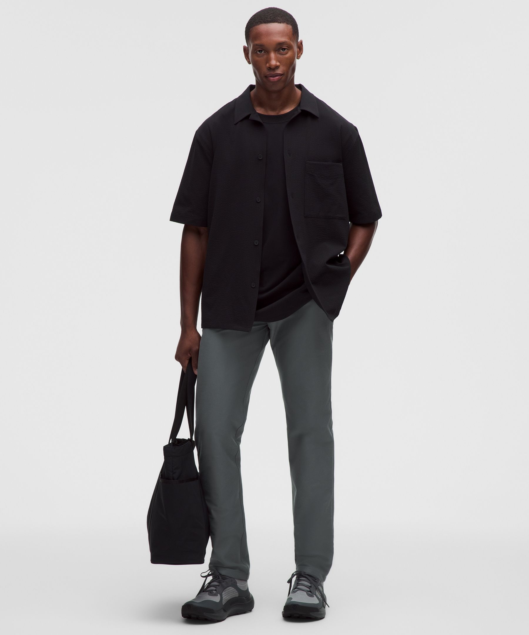Pantalon habillé tombant ajusté jambe droite 34L