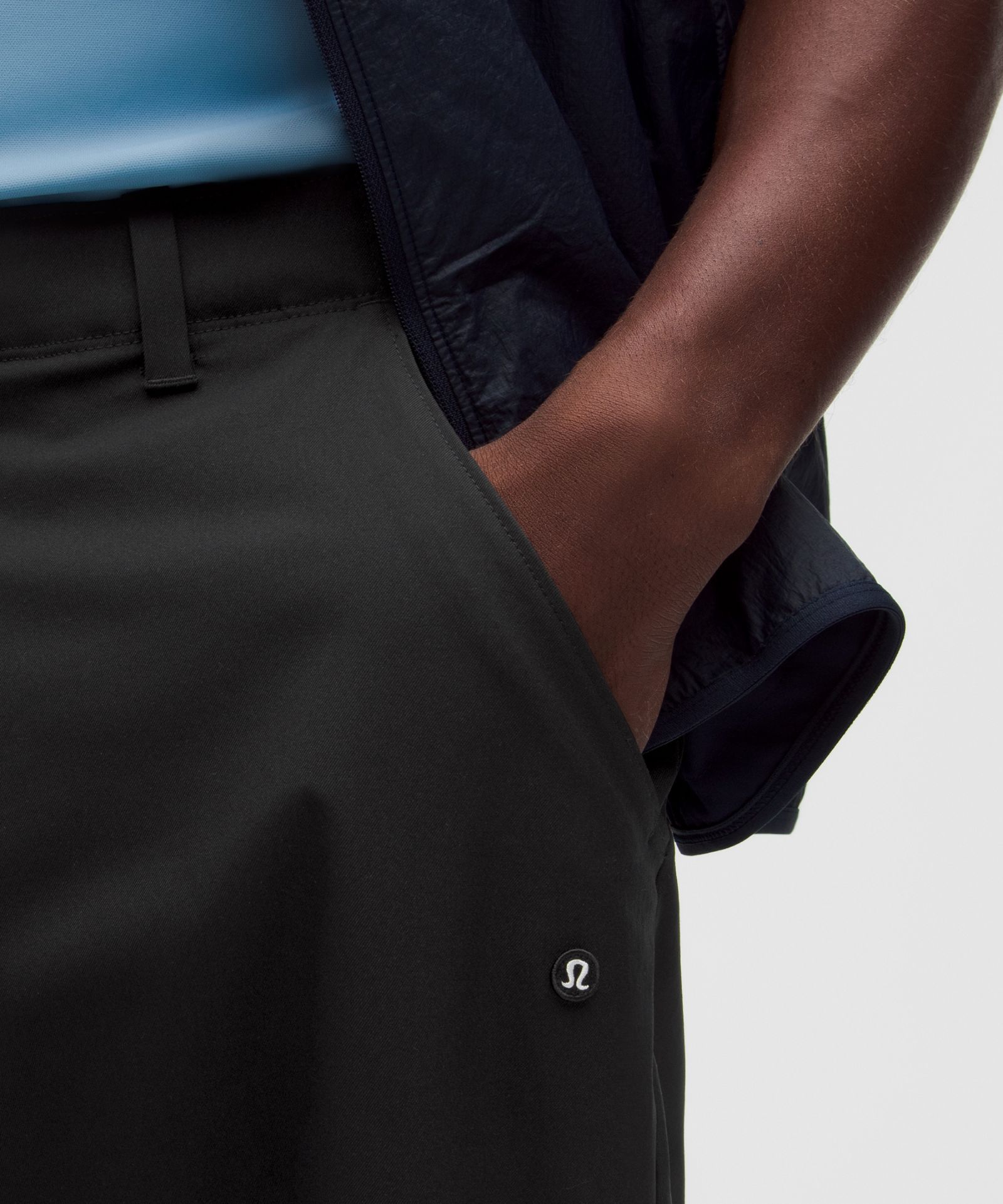 Мужские брюки для гольфа Lululemon Stretch Twill Relaxed-Fit — фото 5