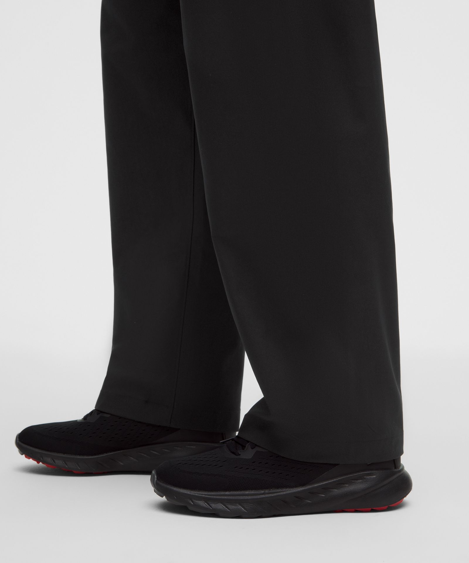 Мужские брюки для гольфа Lululemon Stretch Twill Relaxed-Fit — фото 8