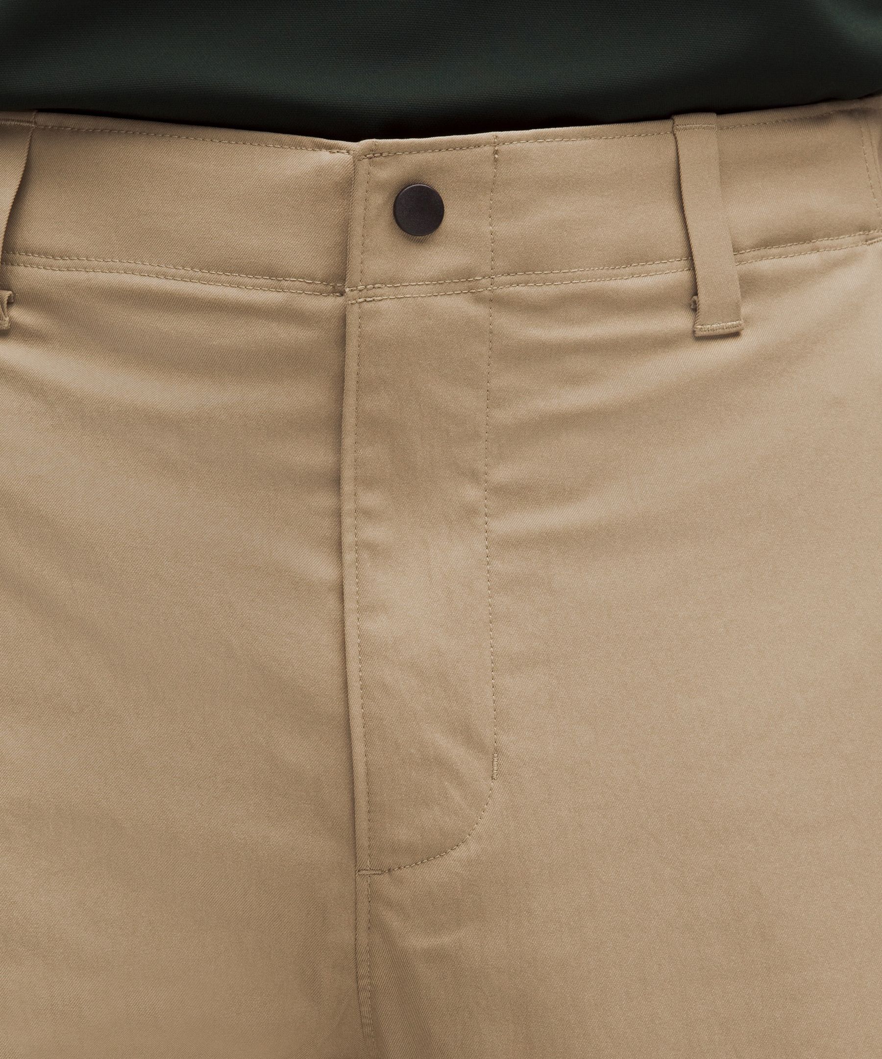 Pantalon de golf en serg&eacute; extensible coupe d&eacute;contract&eacute;e *Standard