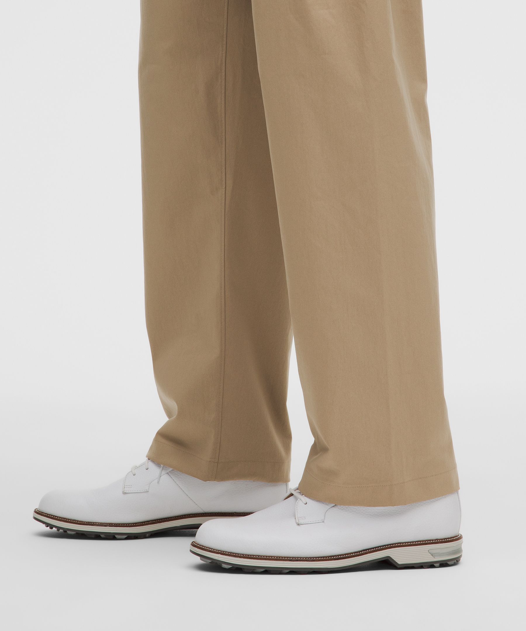 Pantalon de golf en serg&eacute; extensible coupe d&eacute;contract&eacute;e *Standard