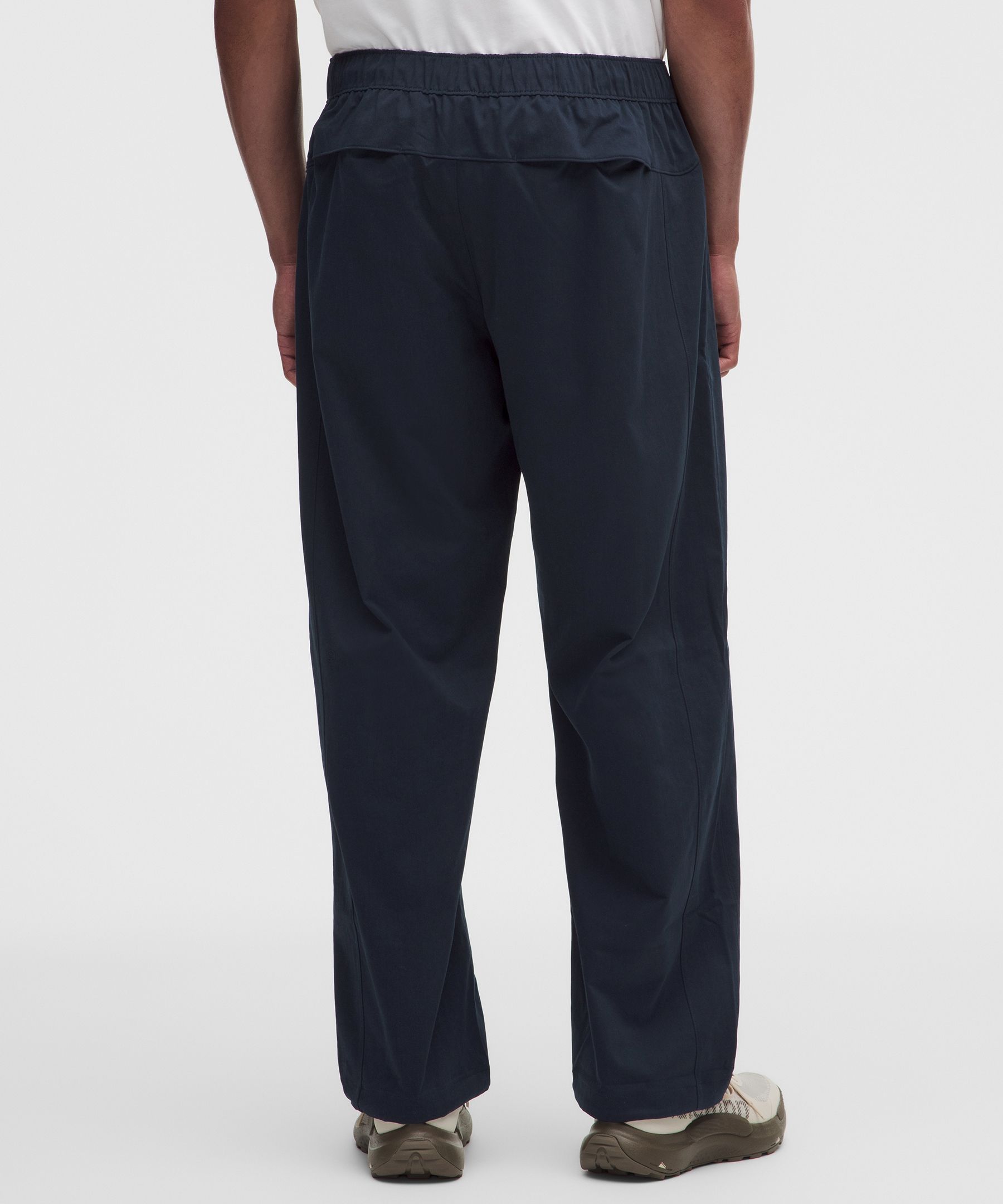 Pantalon Unshaken coupe d&eacute;contract&eacute;e taille &eacute;lastique *Standard