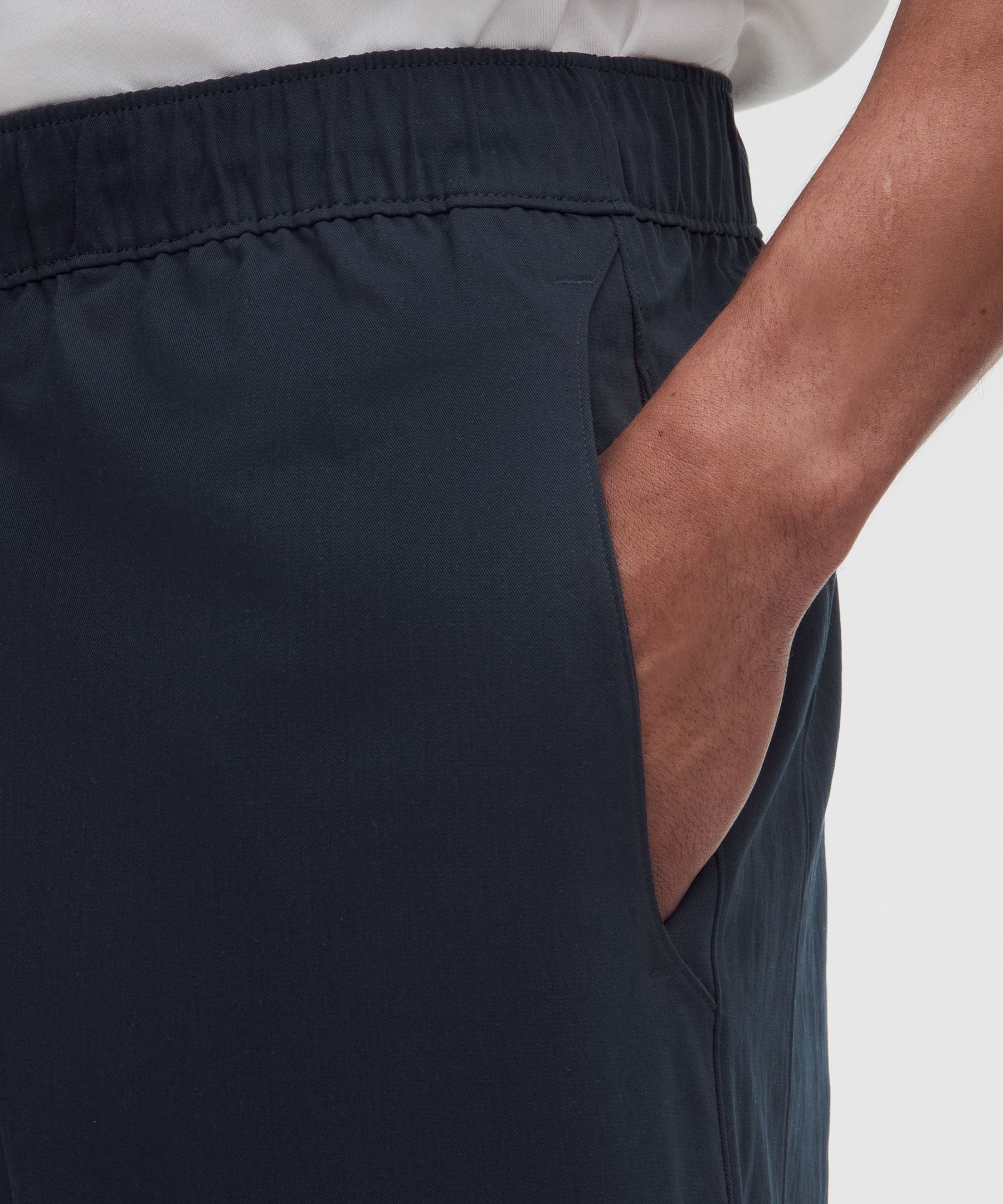 Pantalon Unshaken coupe d&eacute;contract&eacute;e taille &eacute;lastique *Standard