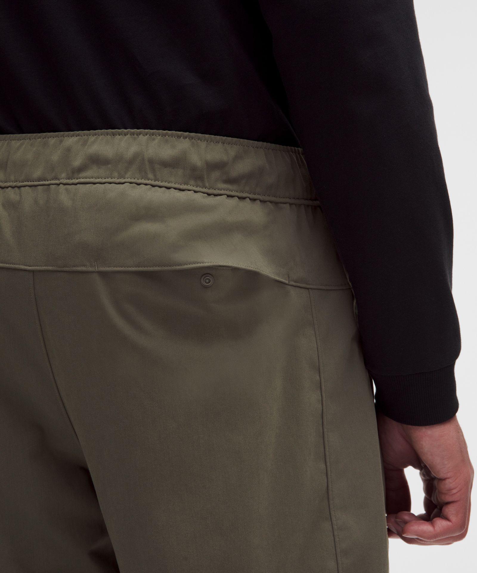 Мужские брюки Lululemon Unshaken Relaxed-Fit — фото 6