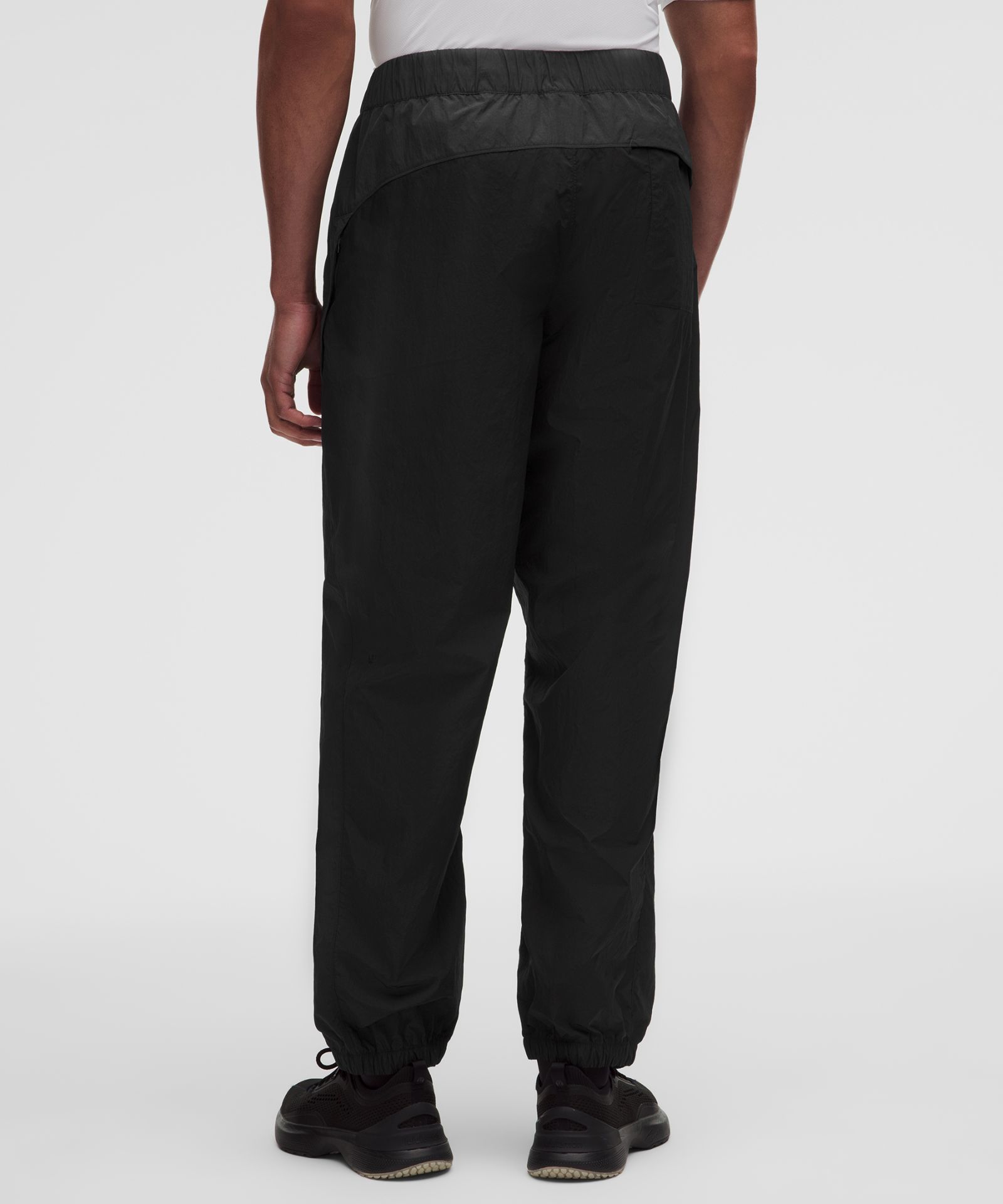 Мужские брюки Lululemon Nylon Relaxed Track — фото 3