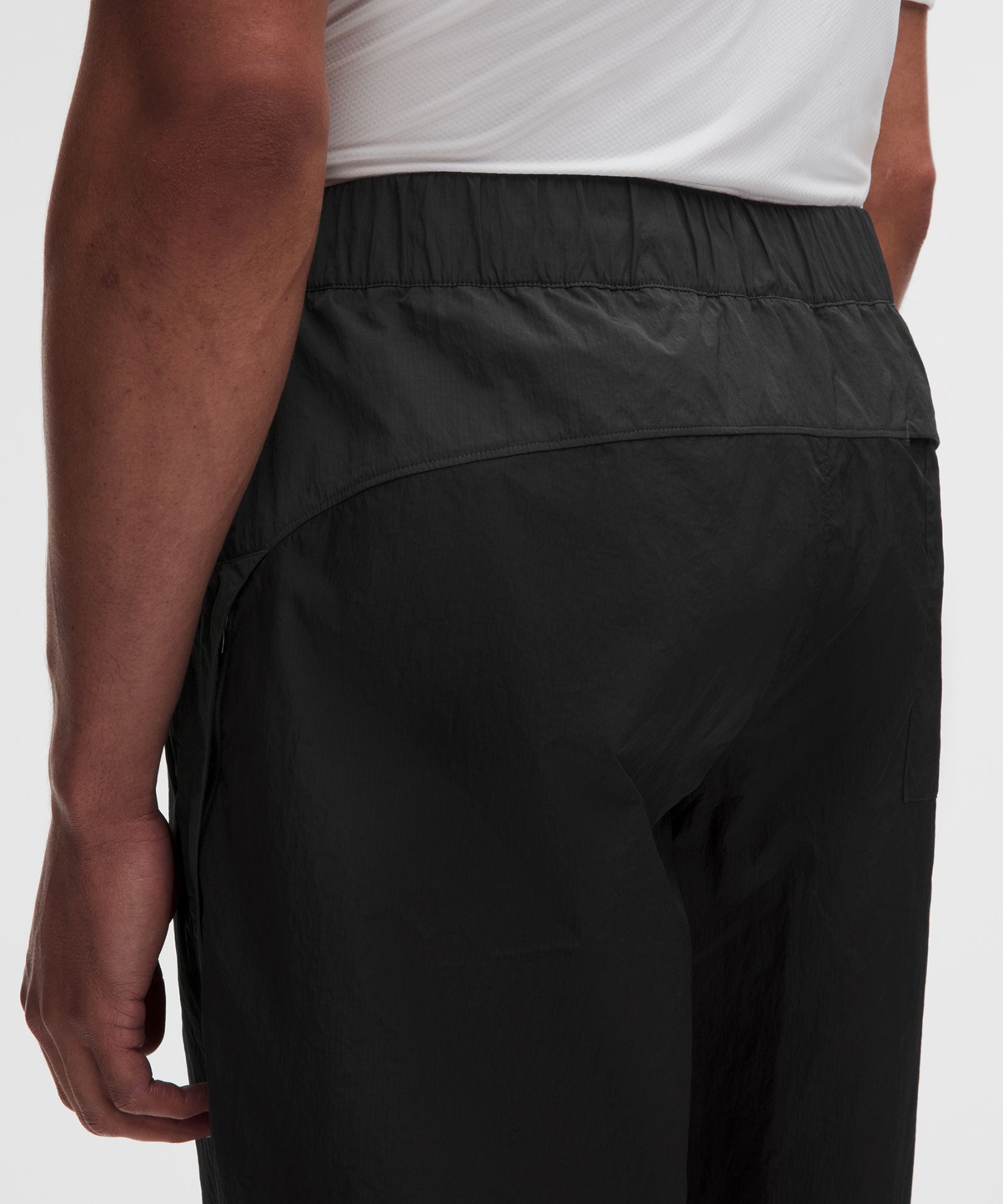 Мужские брюки Lululemon Nylon Relaxed Track — фото 7