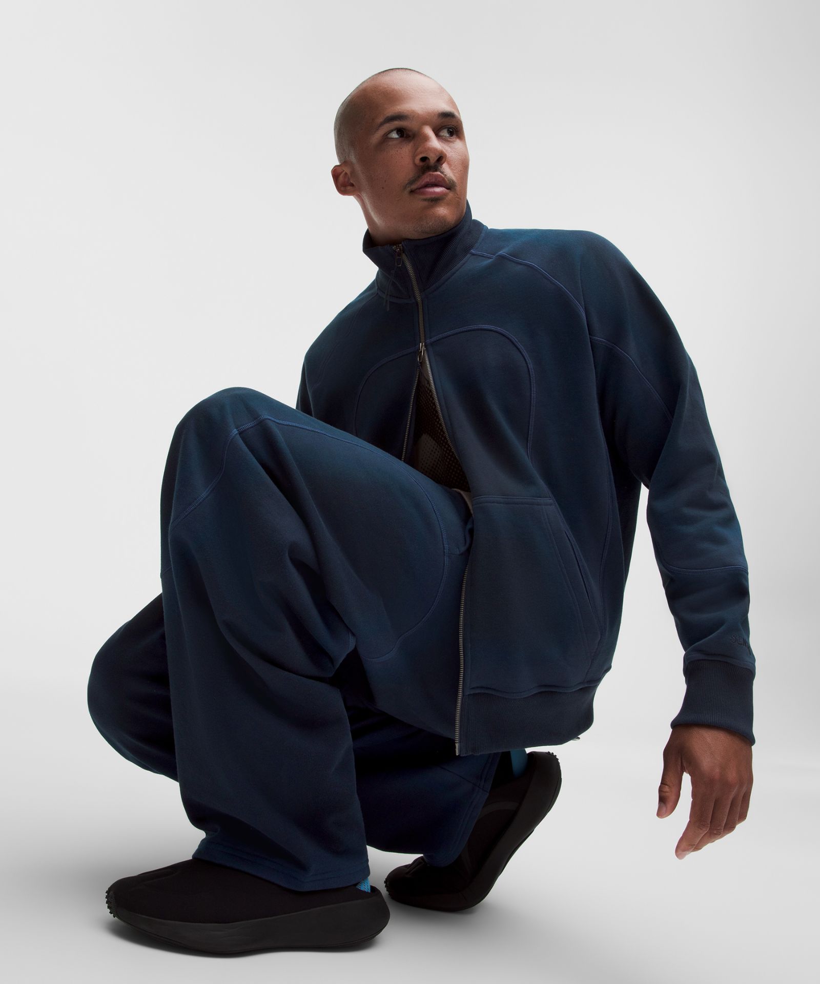 Мужские брюки Lululemon Faded French Terry Barrel-Leg — фото 10