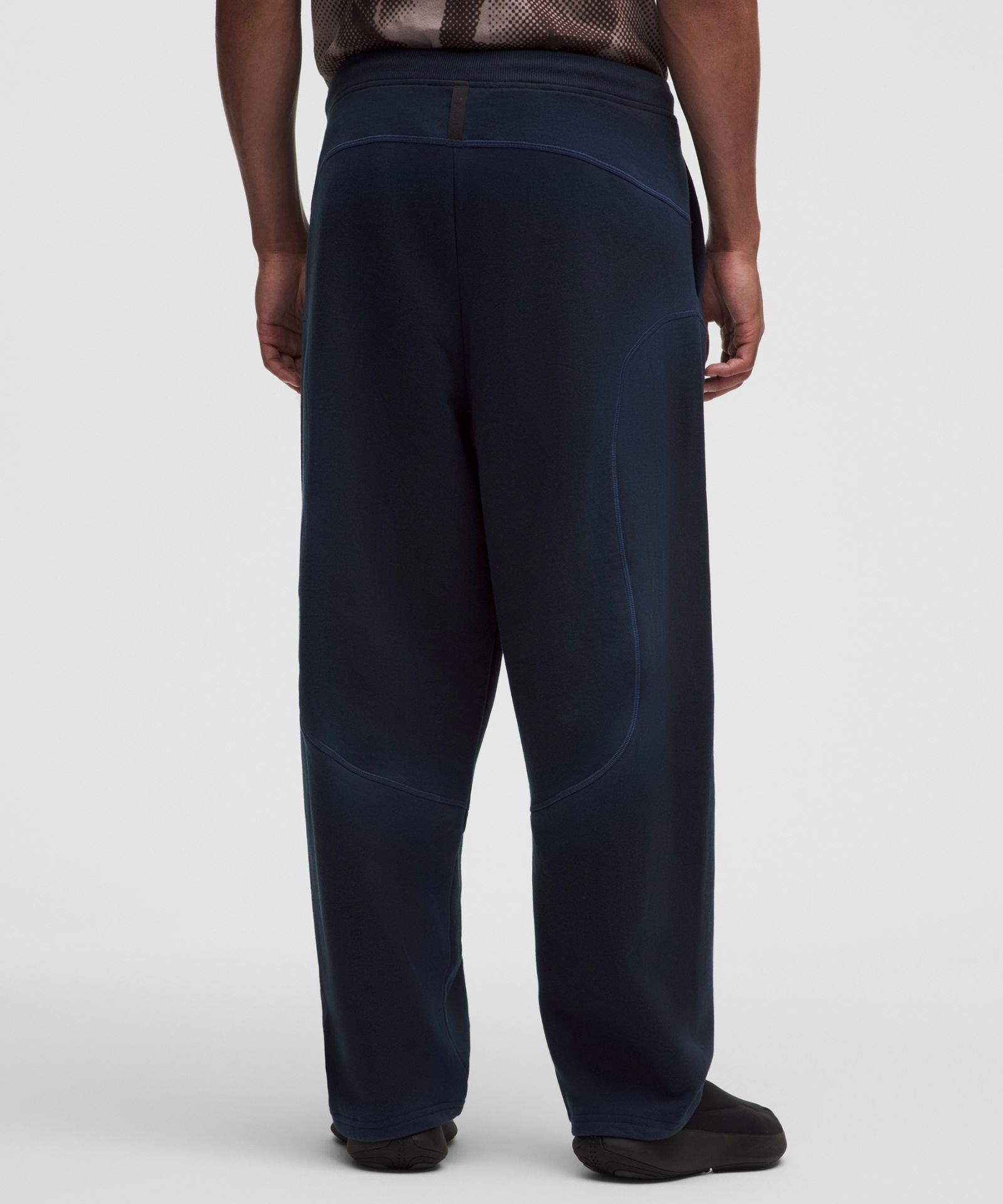 Мужские брюки Lululemon Faded French Terry Barrel-Leg — фото 3