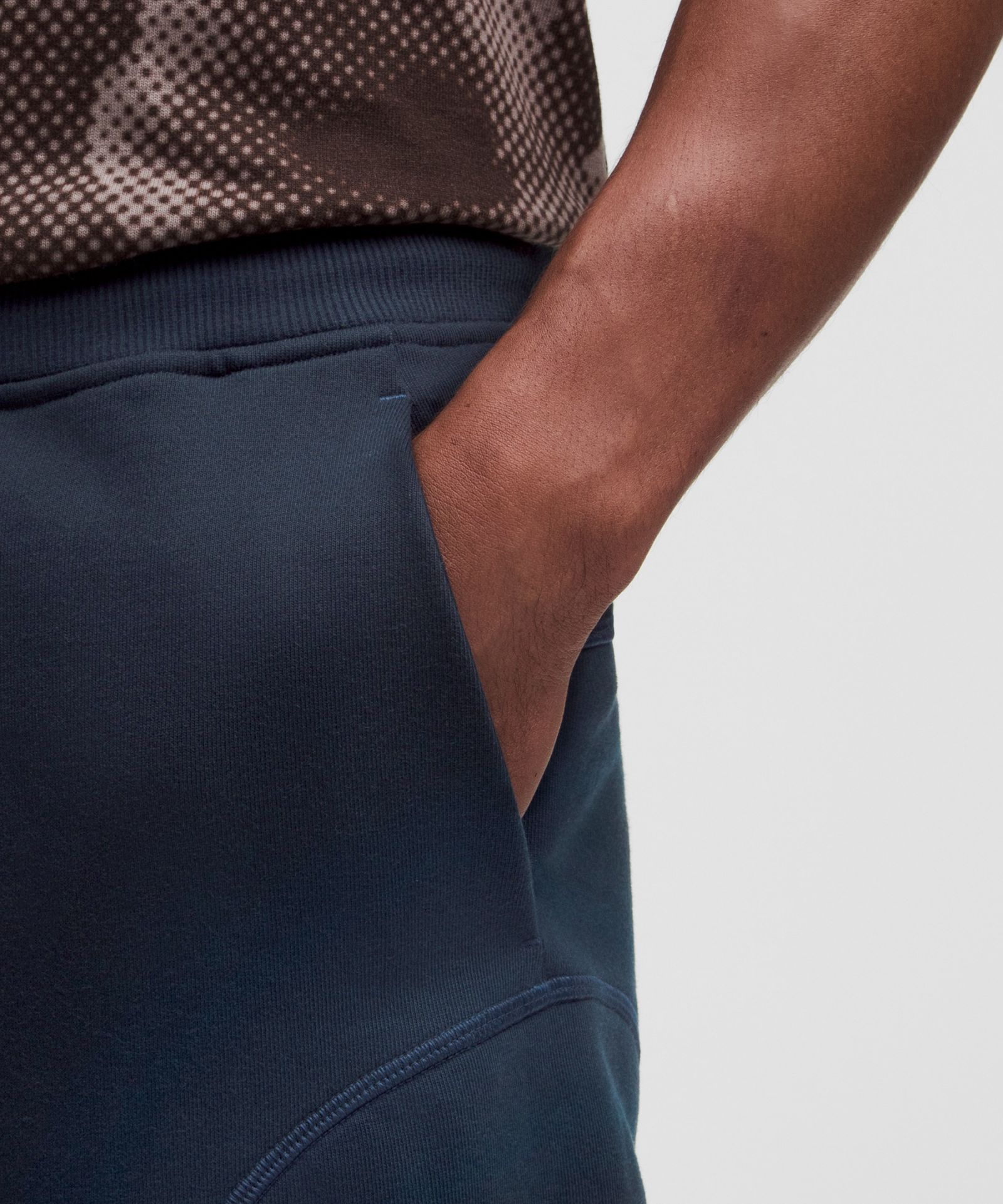 Мужские брюки Lululemon Faded French Terry Barrel-Leg — фото 5