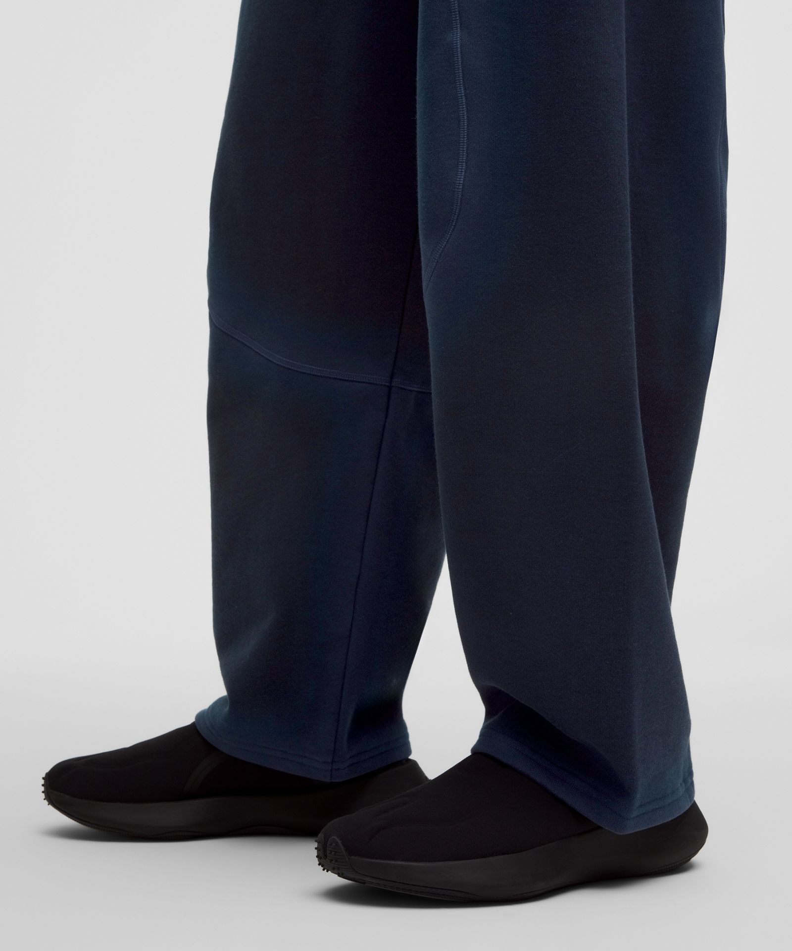 Мужские брюки Lululemon Faded French Terry Barrel-Leg — фото 9