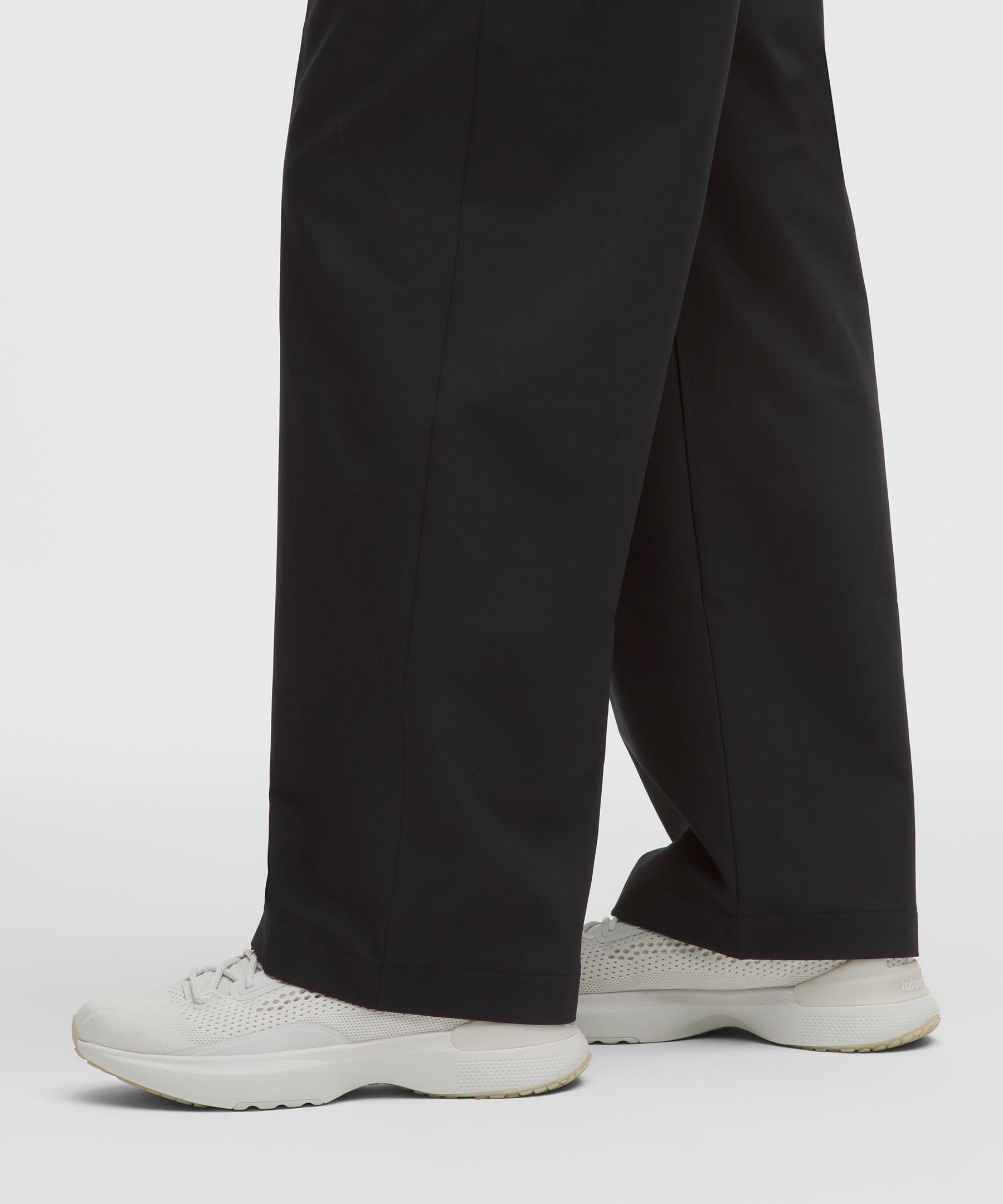 Stretch Swift Oversized Pleated Pant