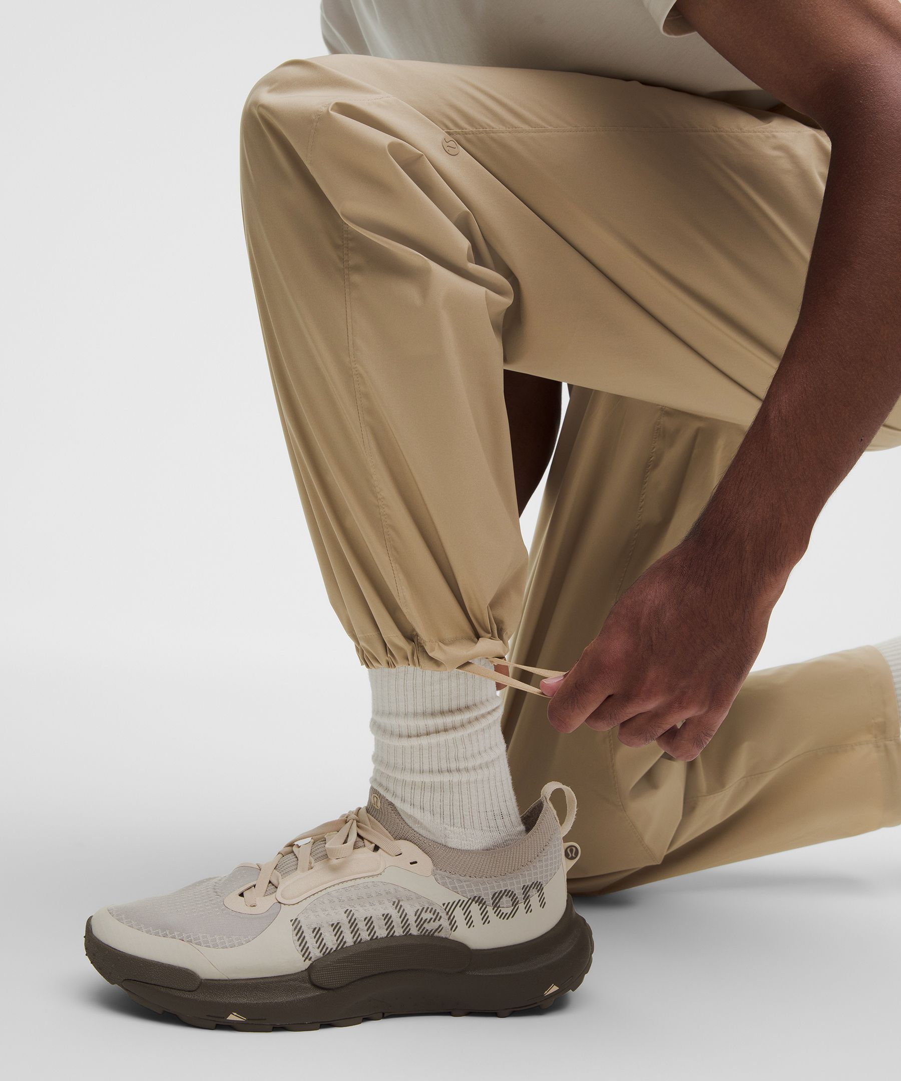Zero Tucks Relaxed-Fit Pant