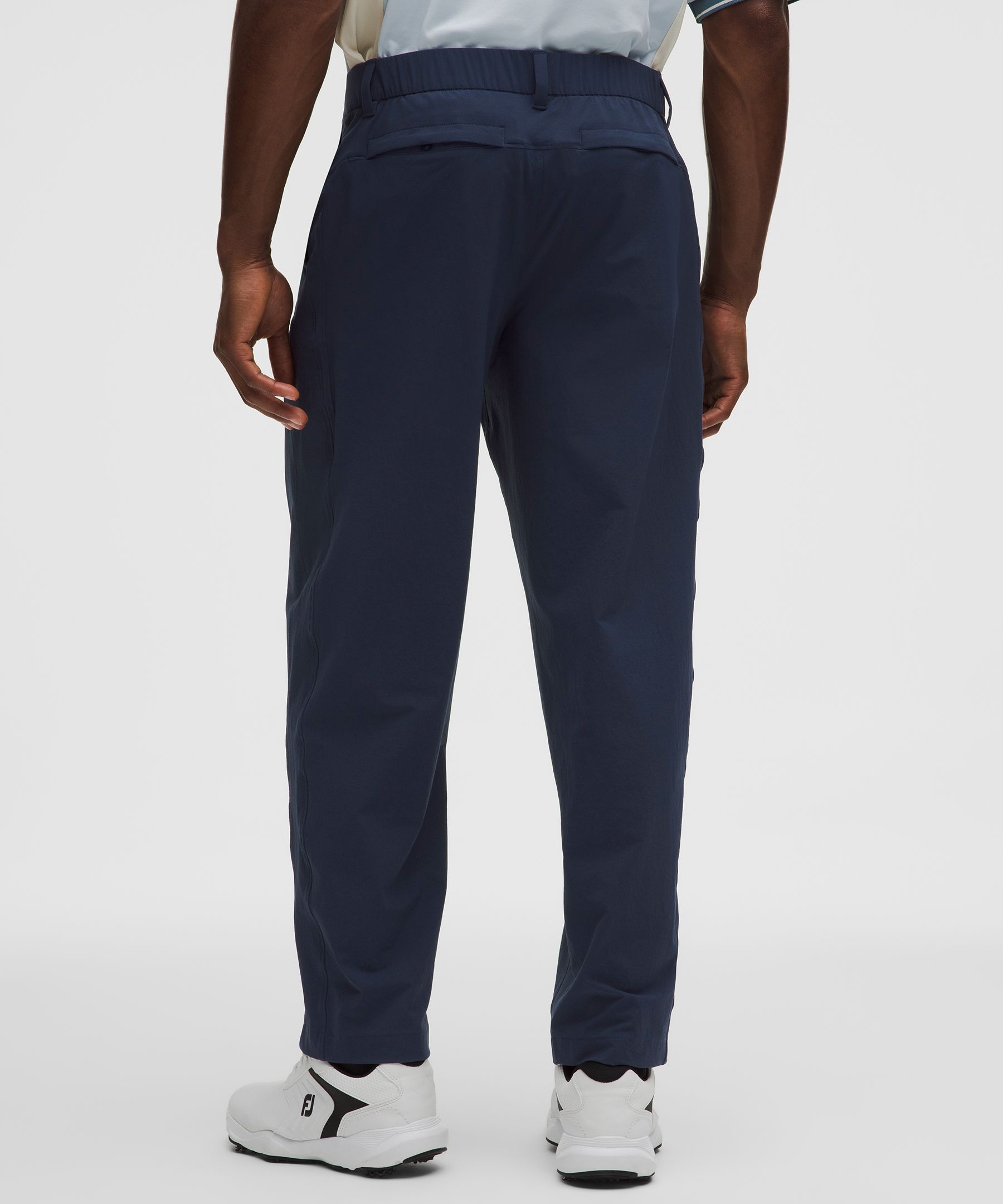Water-Repellent Relaxed-Fit Golf Pant *Regular