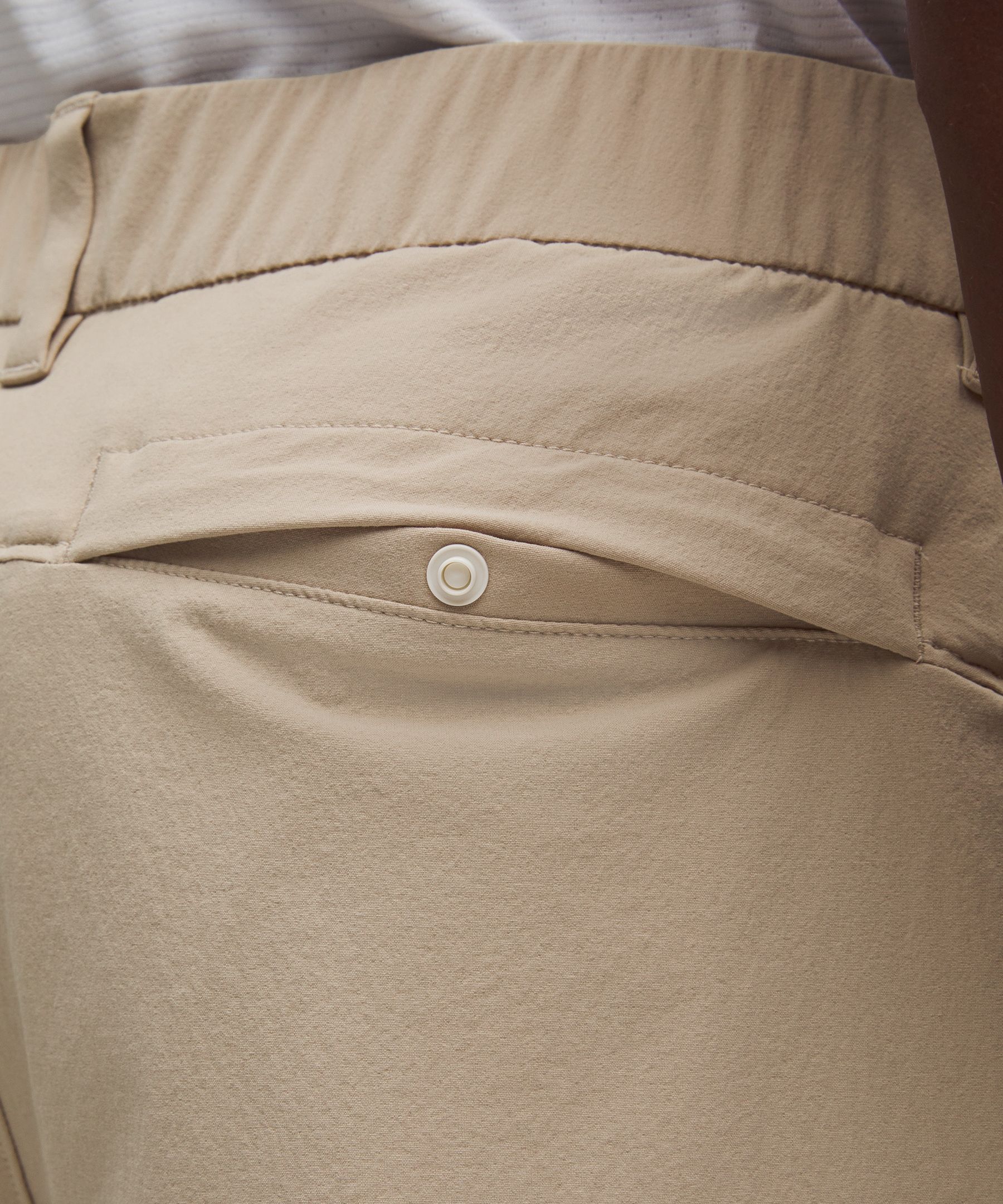 Water-Repellent Relaxed-Fit Golf Pant *Regular
