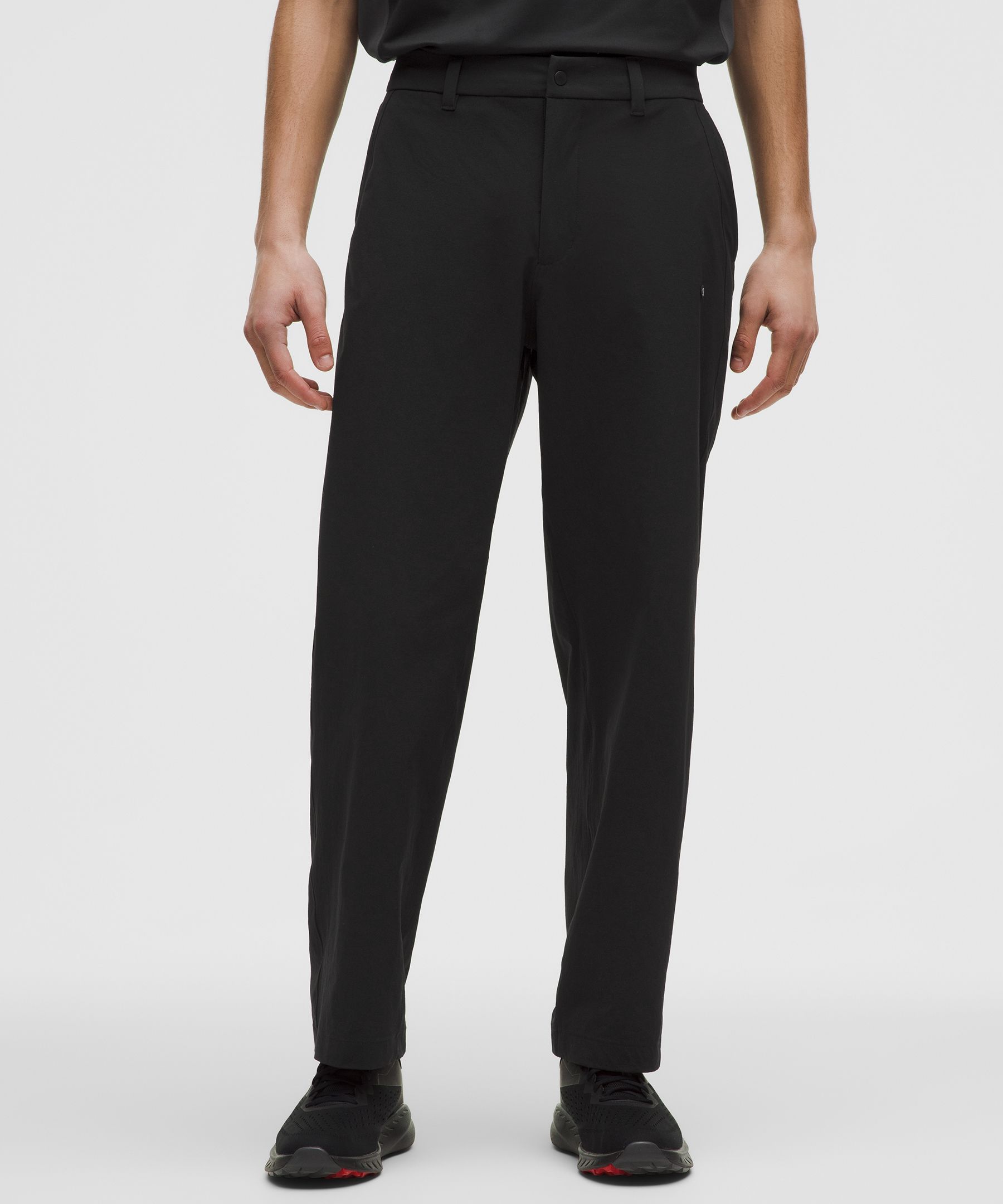 Water-Repellent Relaxed-Fit Golf Pant *Regular