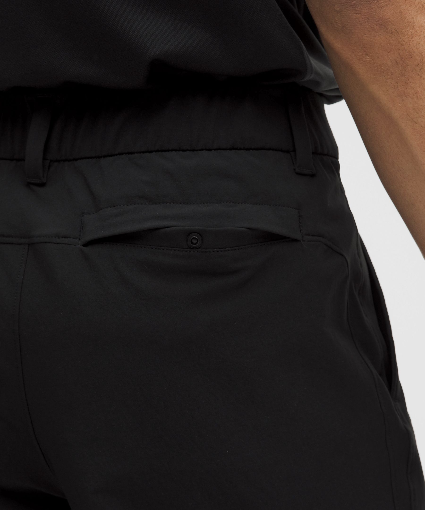 Water-Repellent Relaxed-Fit Golf Pant *Regular