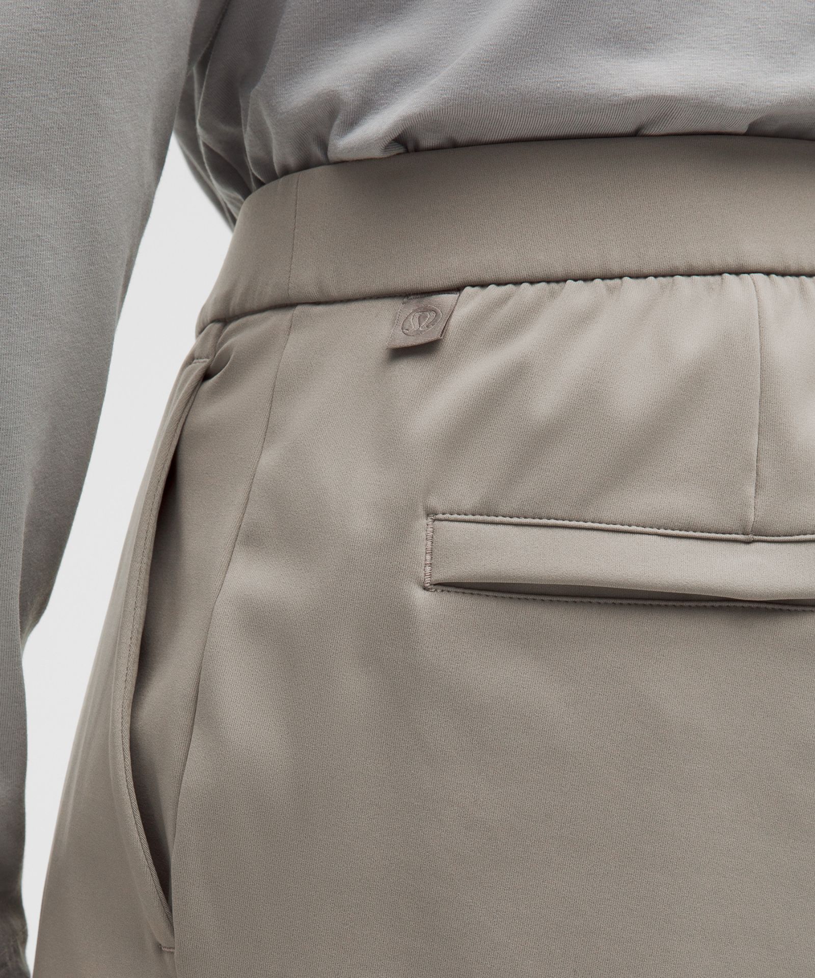 Lululemon Men's Daydrift Classic-Fit Trouser Shorter *No Belt Loops — фото 7