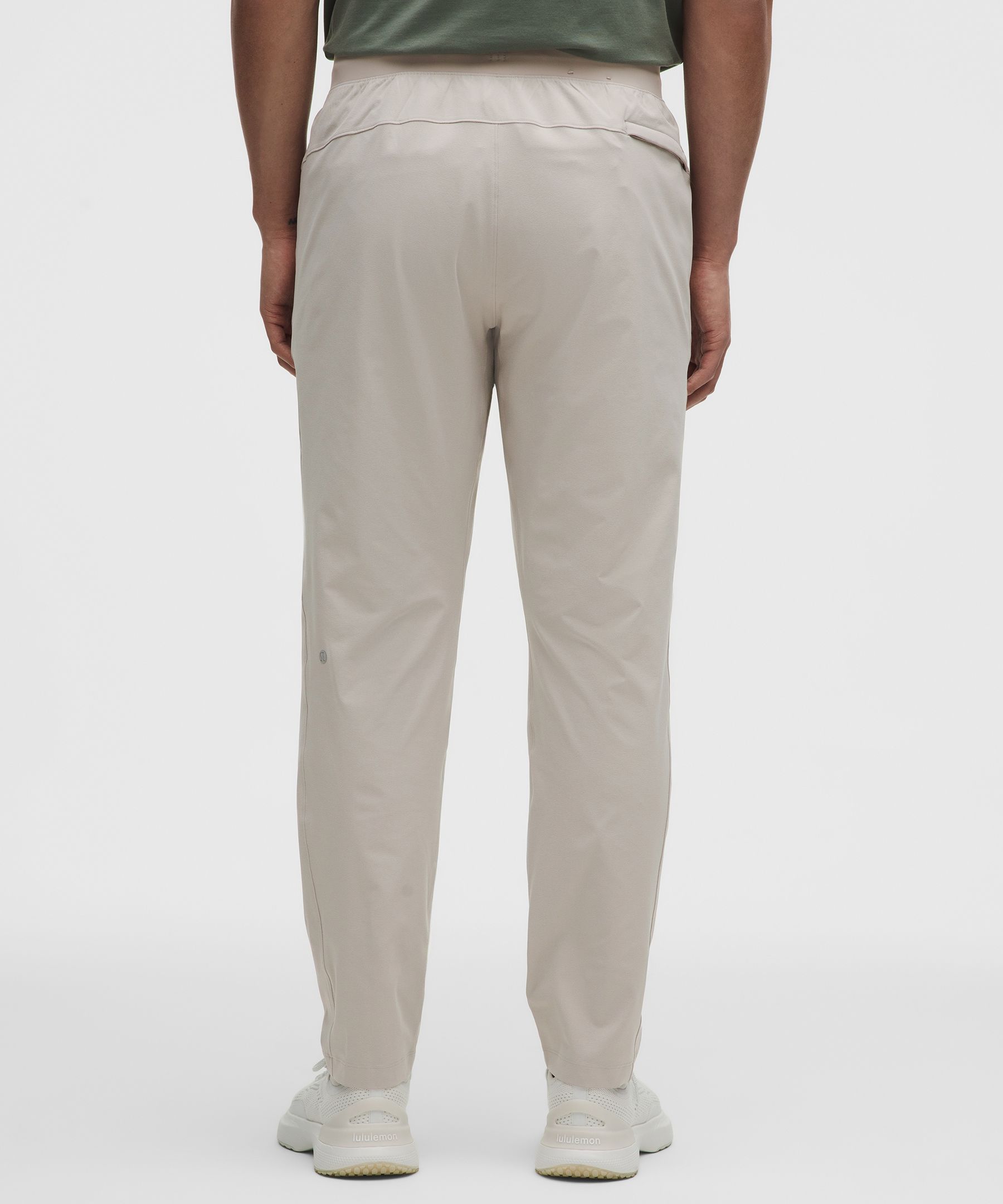 Pantalones de corte estrecho Zeroed In *Largo est&aacute;ndar