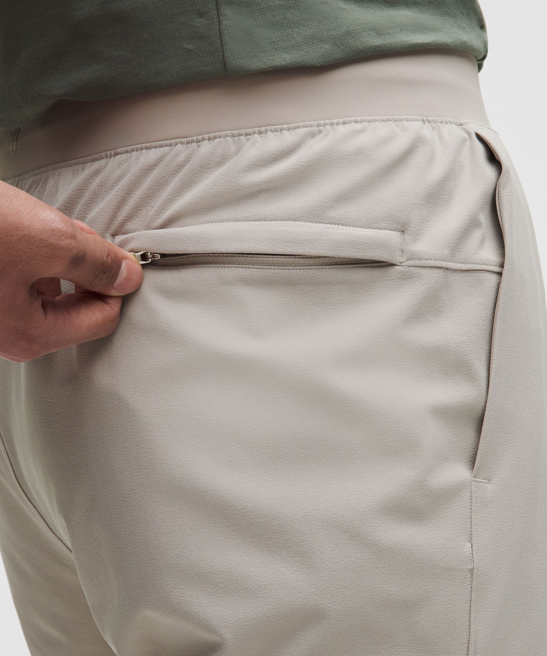 Pantalones de corte estrecho Zeroed In *Largo est&aacute;ndar