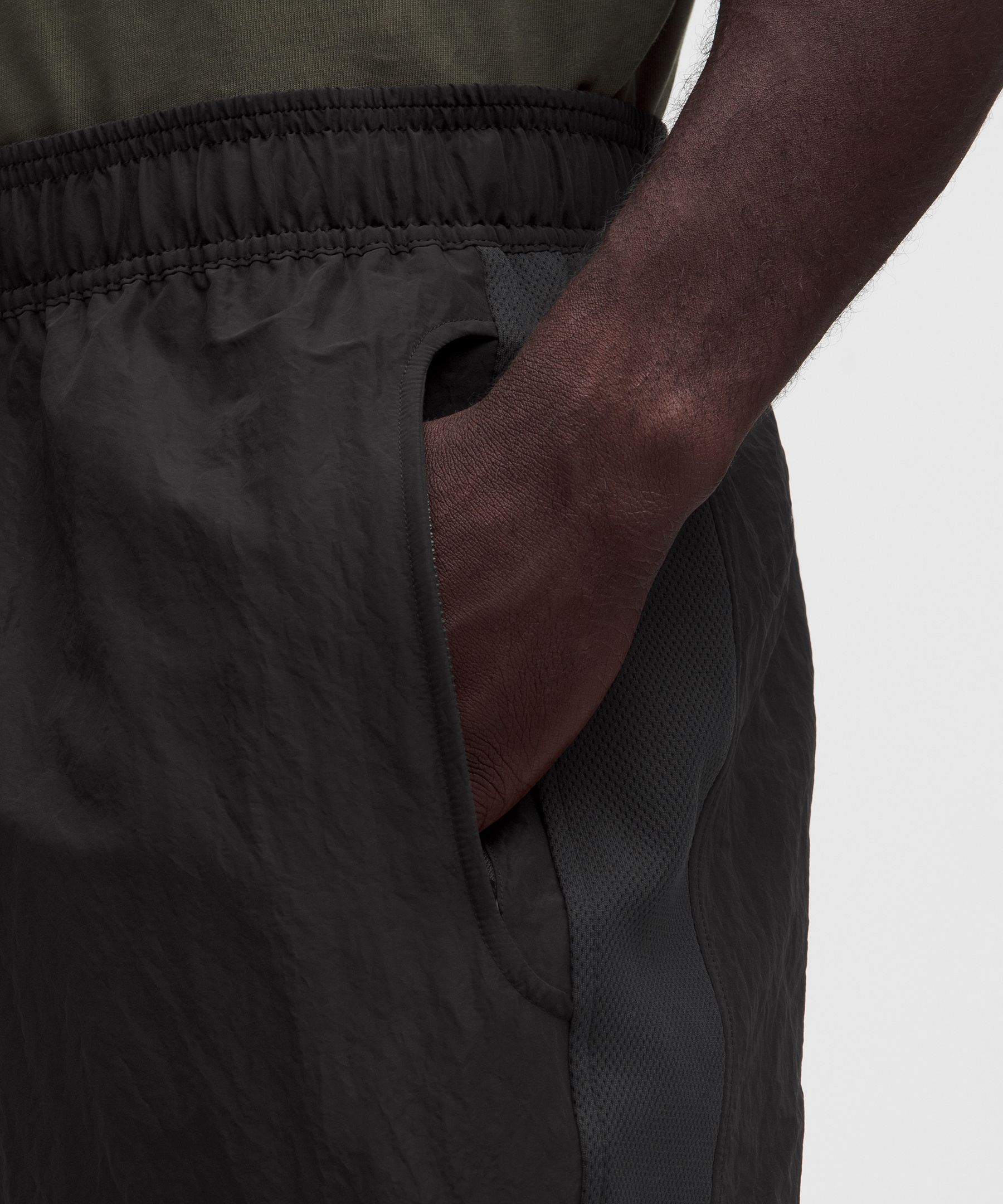 Pantal&oacute;n de ch&aacute;ndal con paneles de malla *Largo est&aacute;ndar