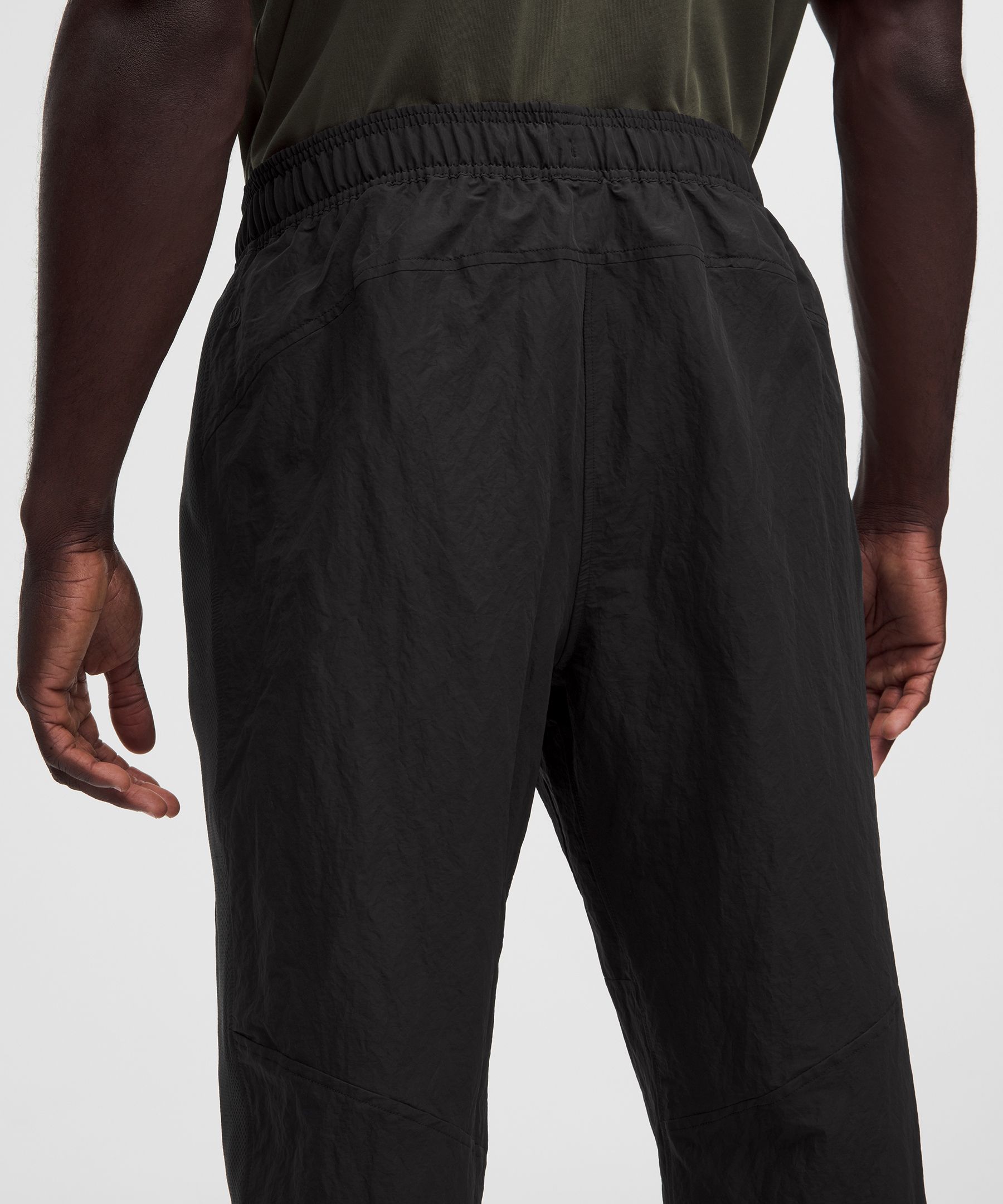 Pantal&oacute;n de ch&aacute;ndal con paneles de malla *Largo est&aacute;ndar