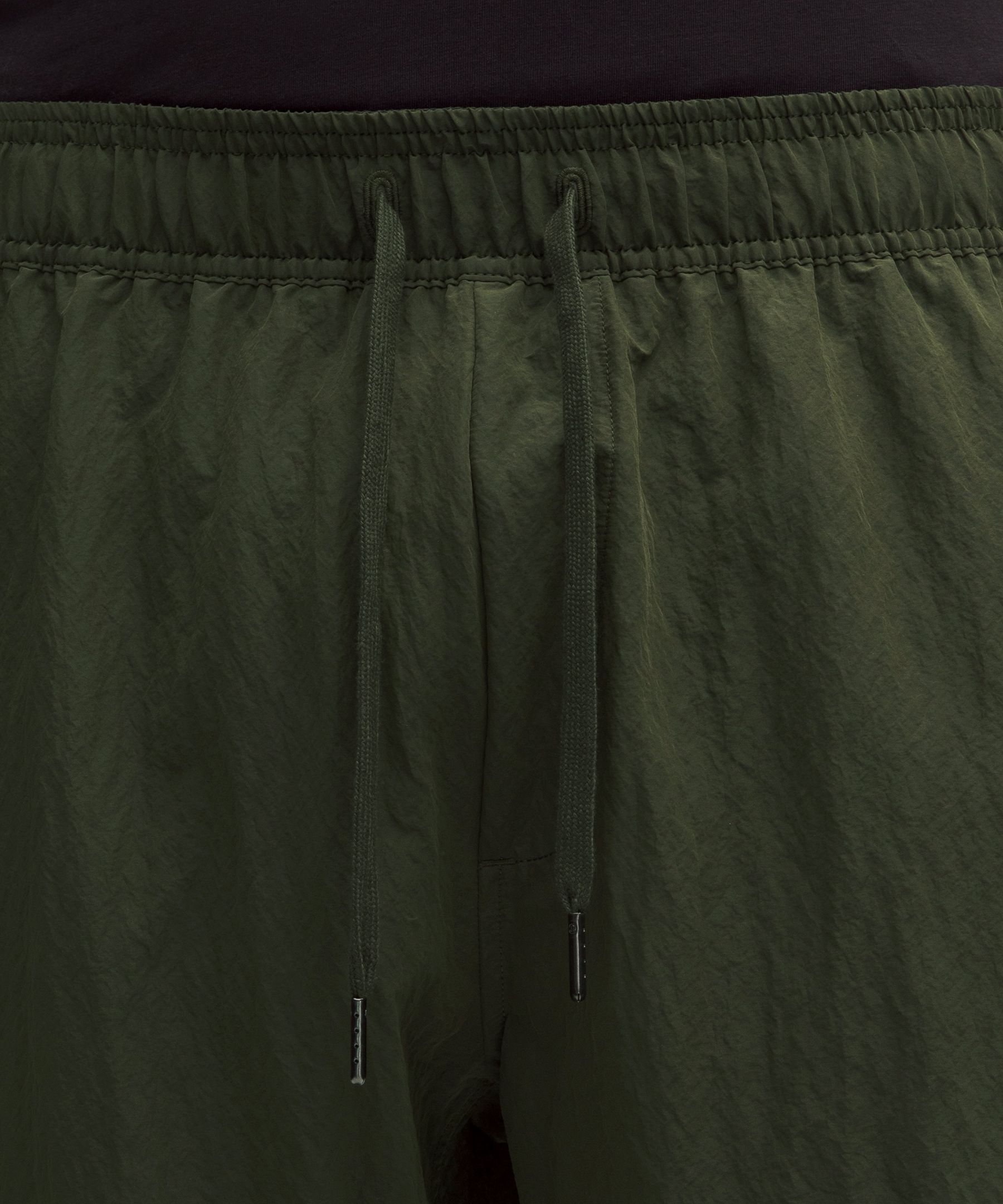 Pantal&oacute;n de ch&aacute;ndal con paneles de malla *Largo est&aacute;ndar