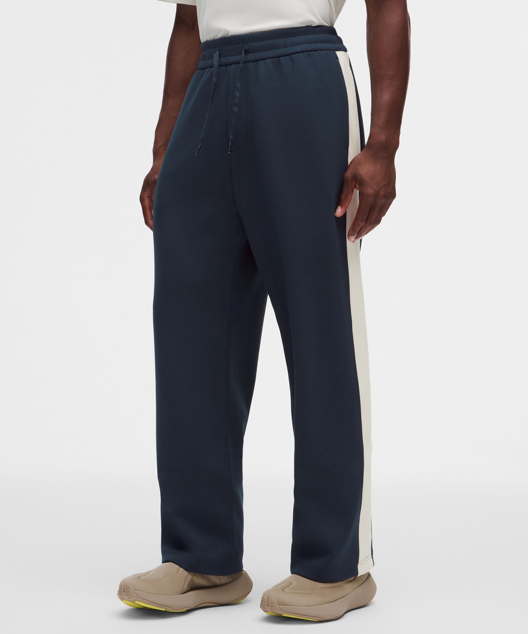 Smooth Spacer Colourblock Pant *Regular