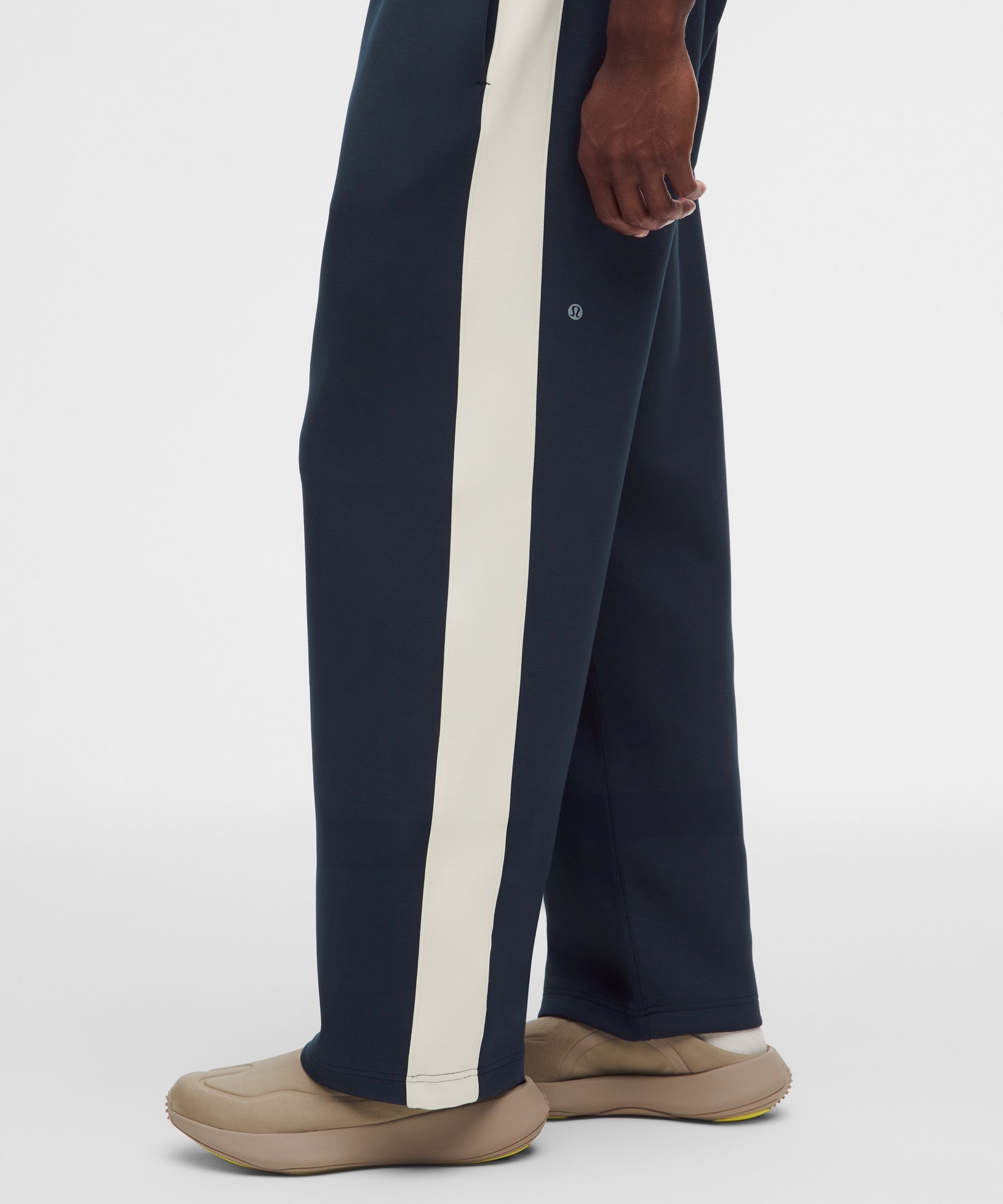 Smooth Spacer Colourblock Pant *Regular