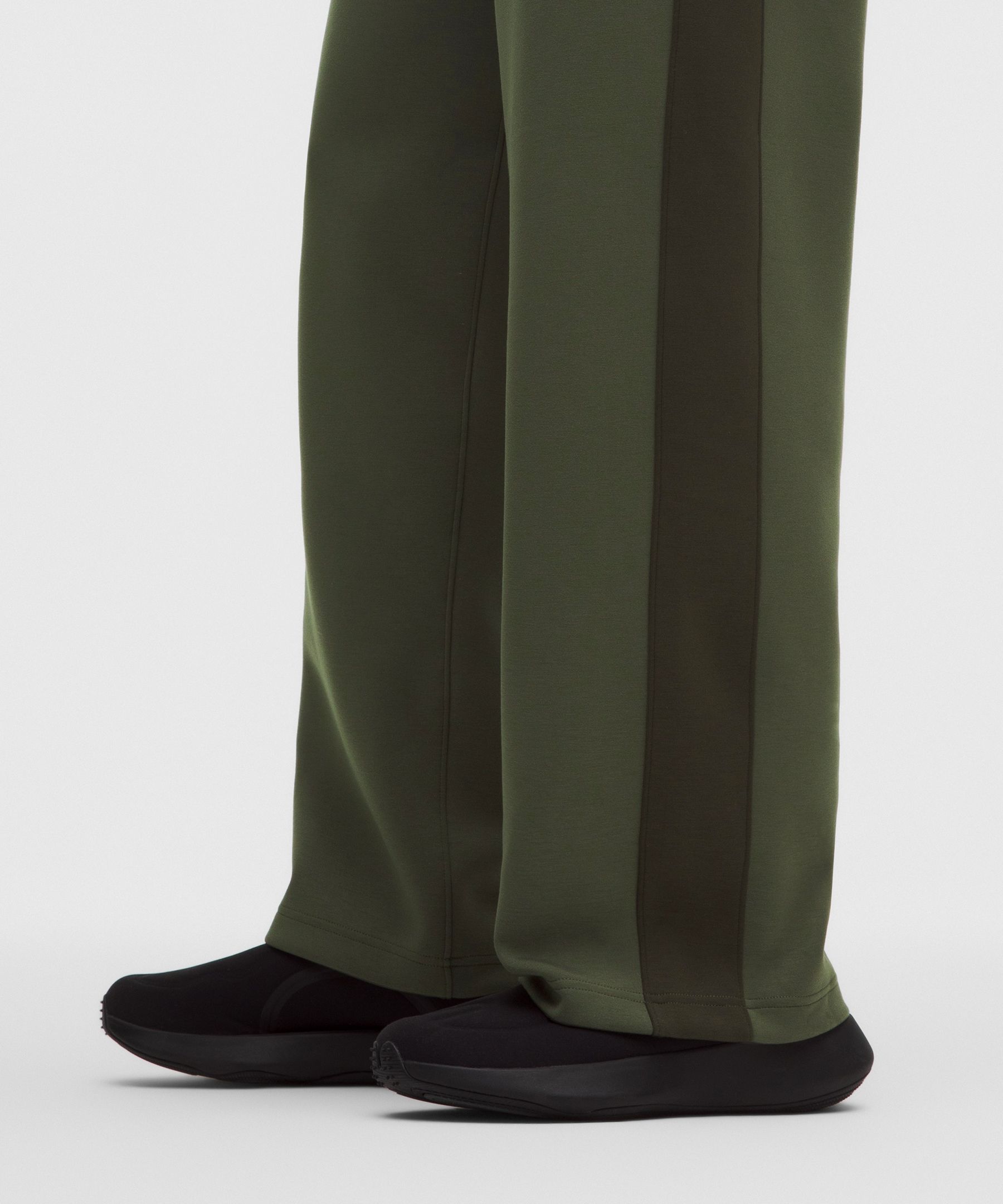 Smooth Spacer Colourblock Pant *Regular